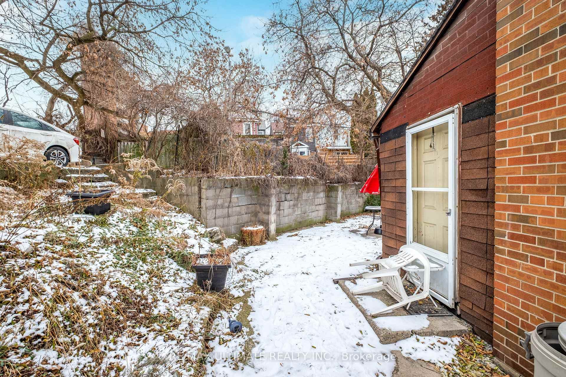 2 Egan Avenue photo 24