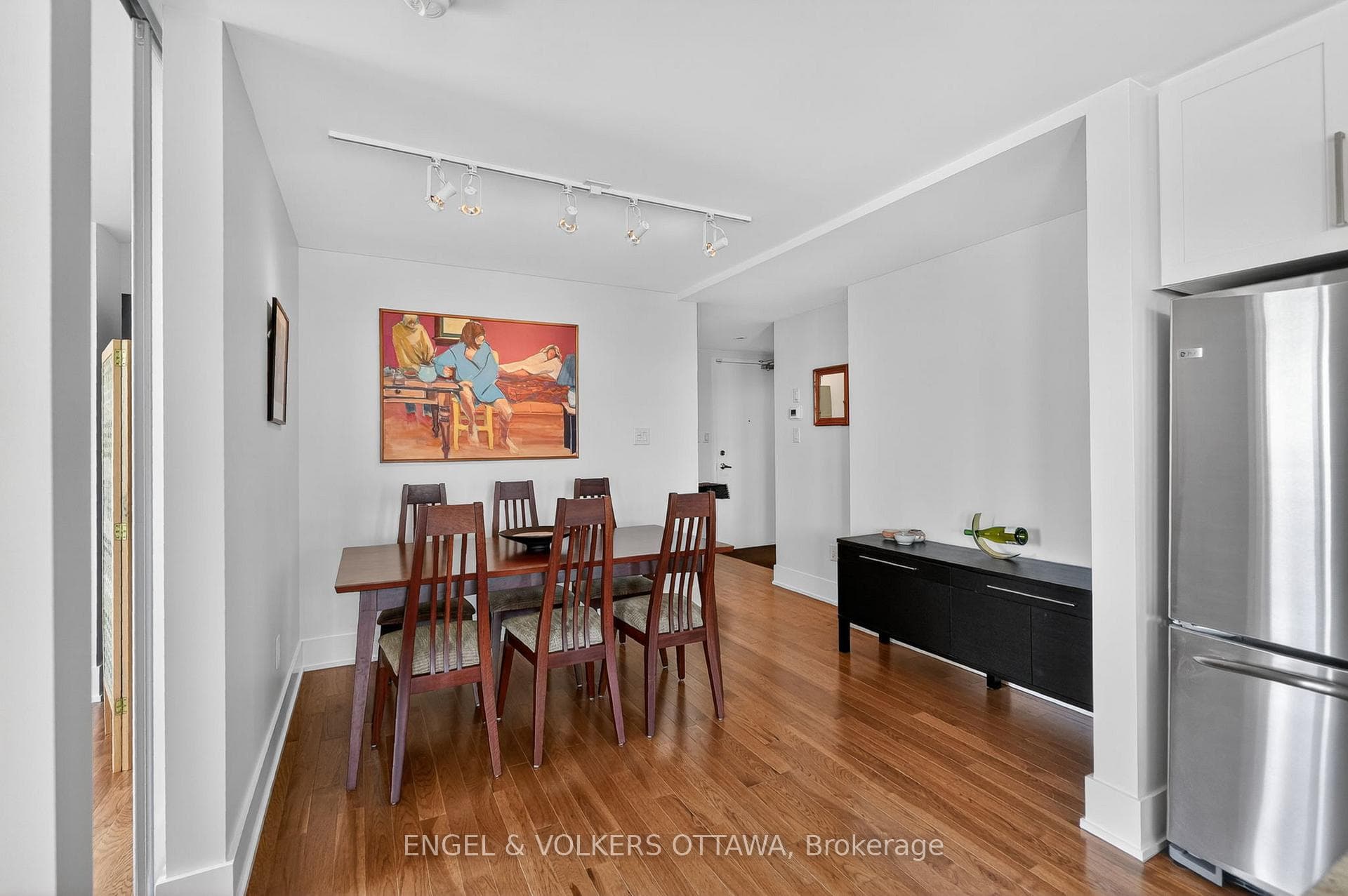 131 Holland Avenue Unit 602 photo 14