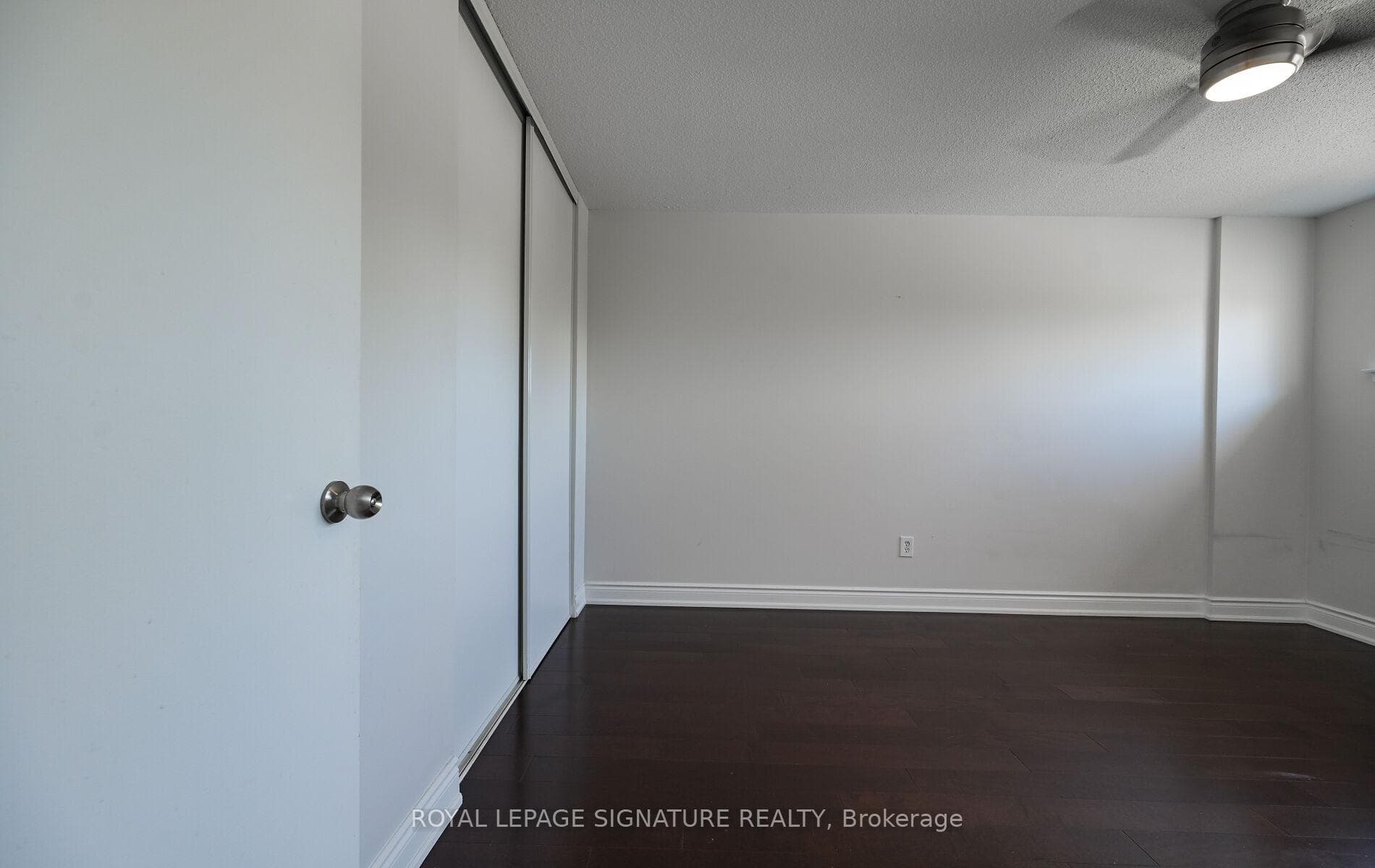 2700 Battleford Road Unit 24 photo 9