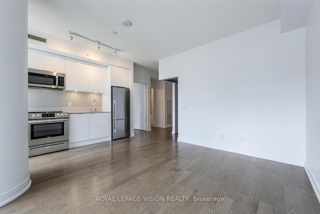 25 Richmond Street Unit 3206 photo 12