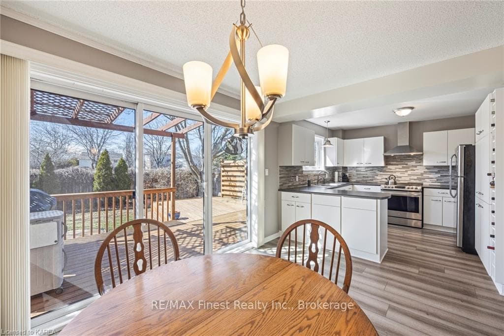 1101 REGATTA Court photo 12