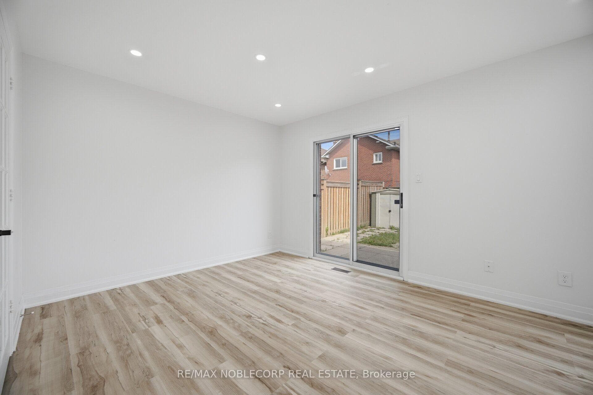 66 Cinrickbar Drive photo 16