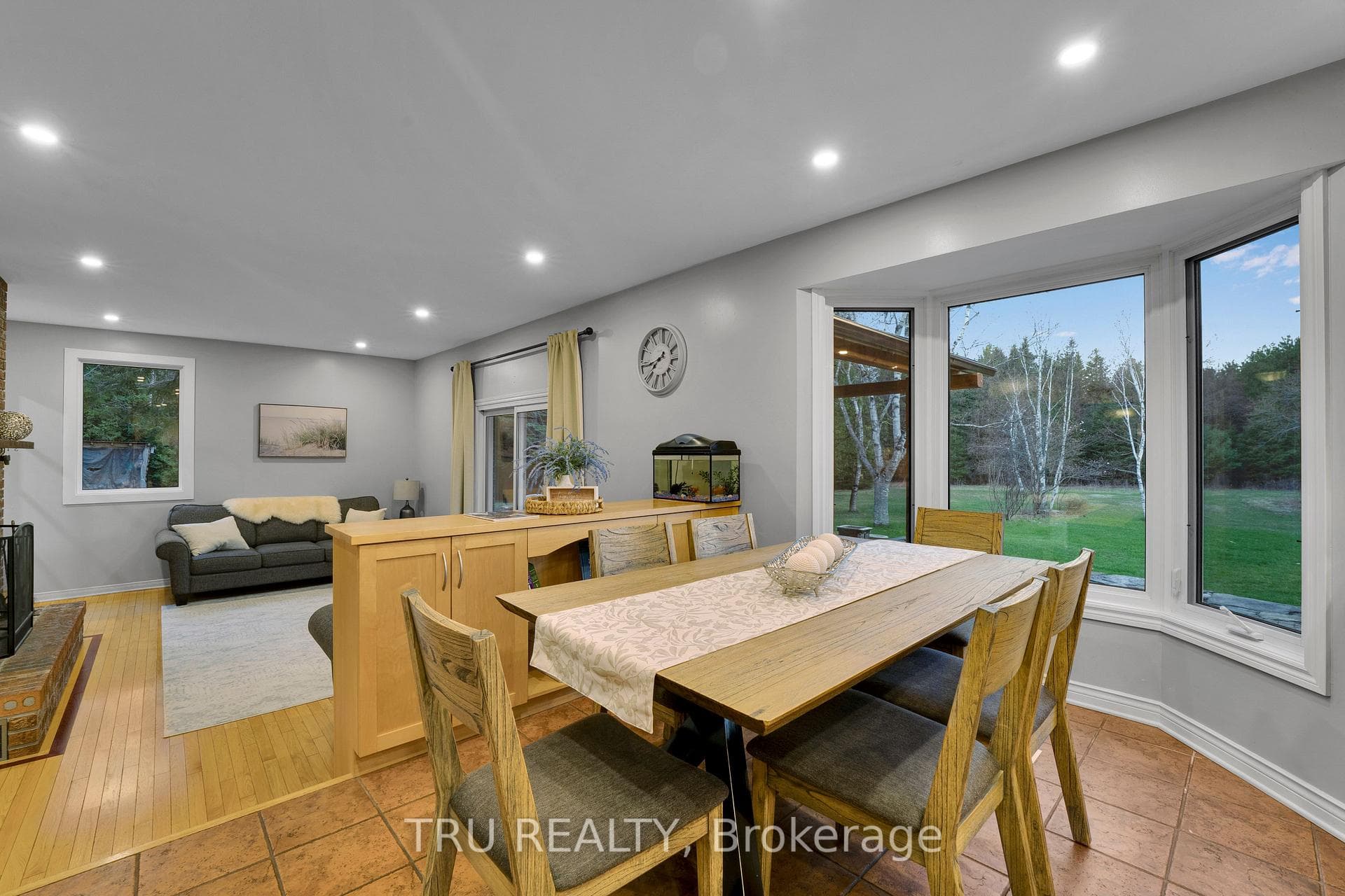 2529 MARSHWOOD Road photo 9