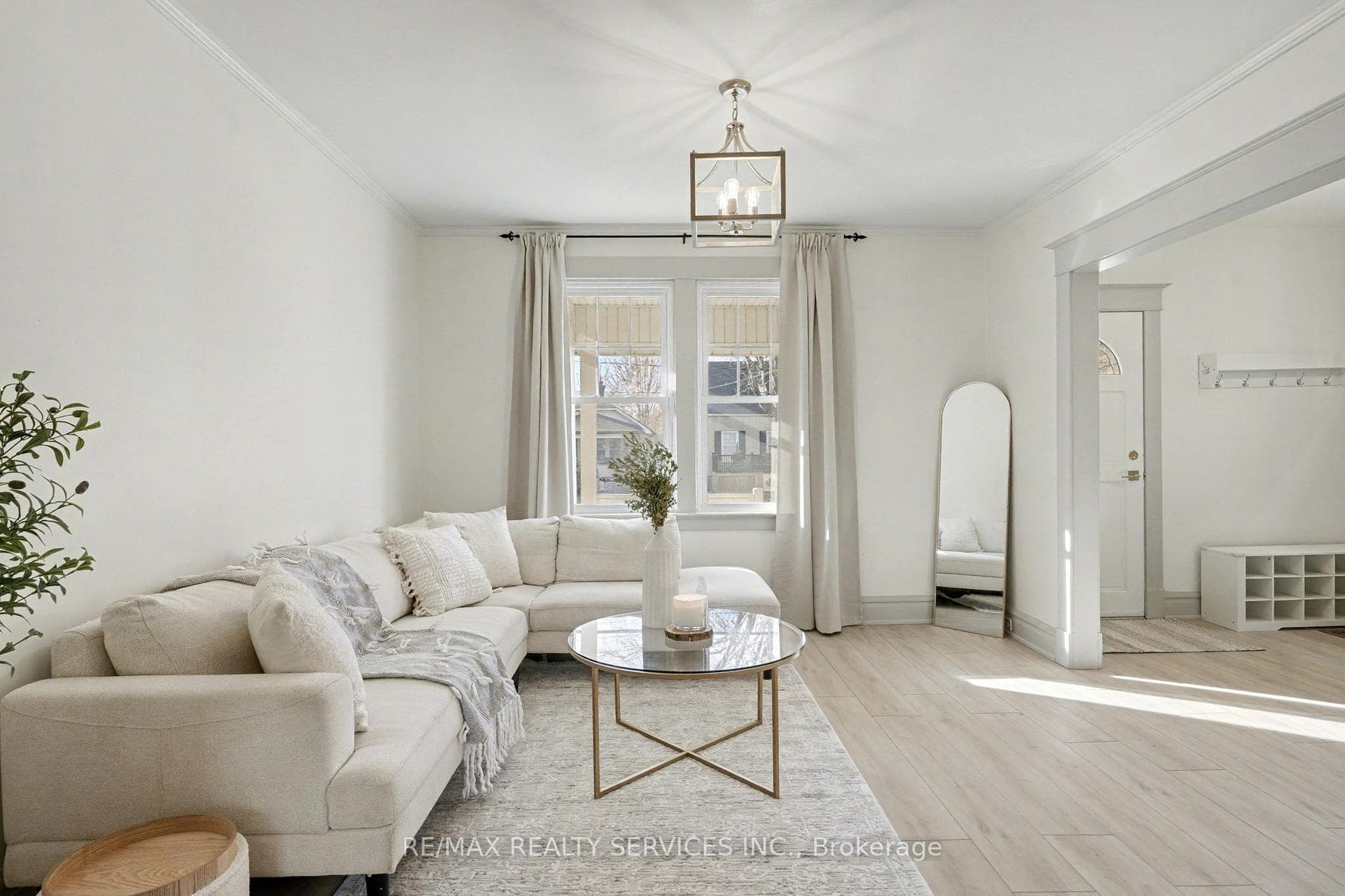 39 Fielden Avenue photo 11