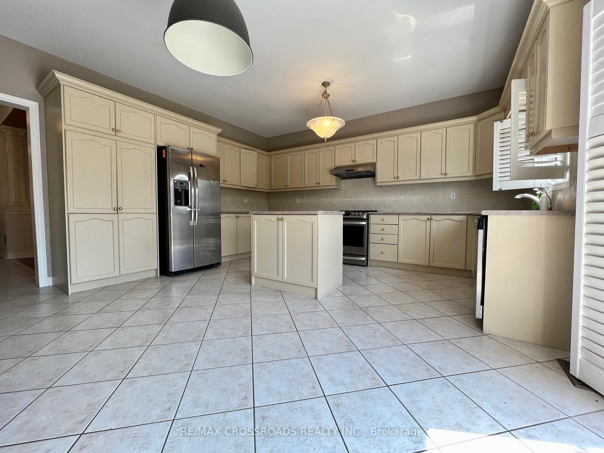 46 Eminence Road photo 12