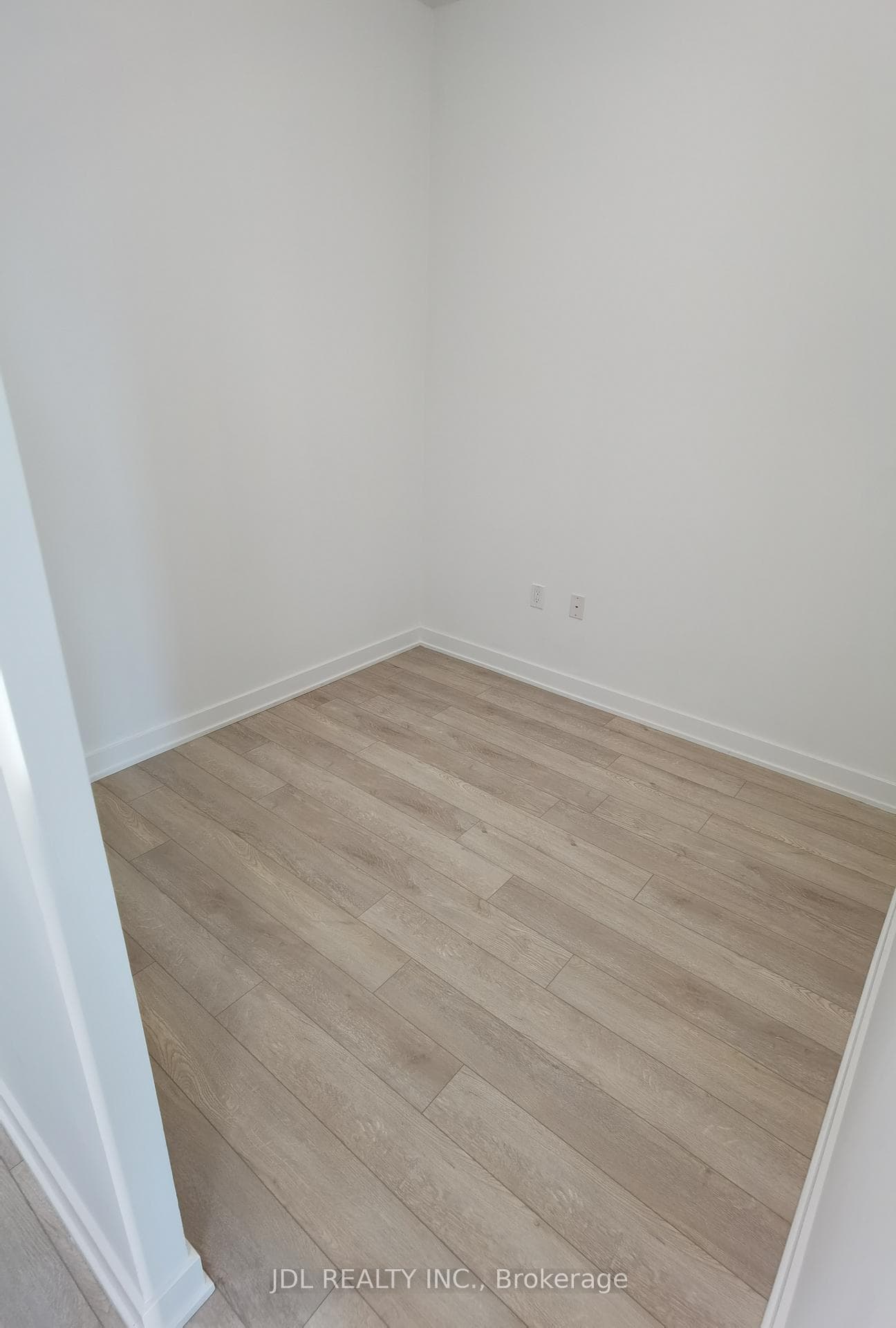 75 Oneida Crescent Unit 1510 photo 10