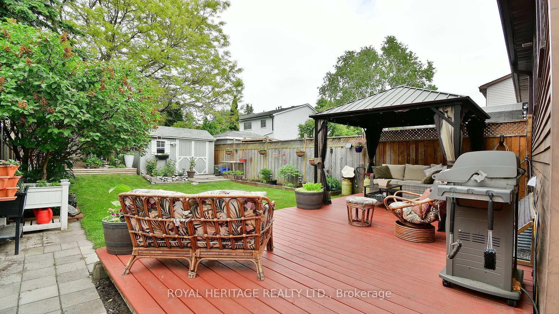 181 Londonderry Street photo 21