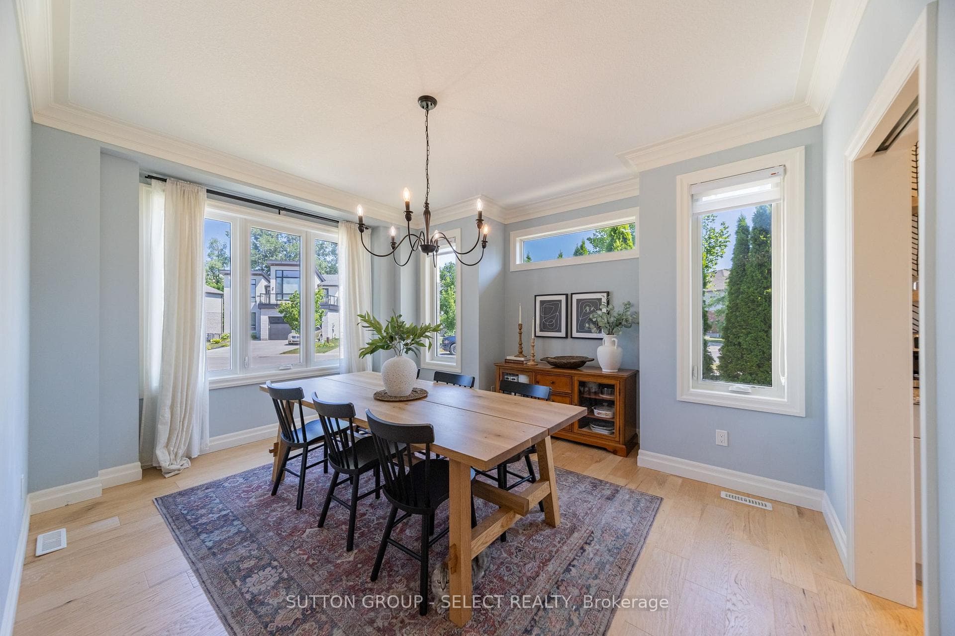 Expansive window system throughout