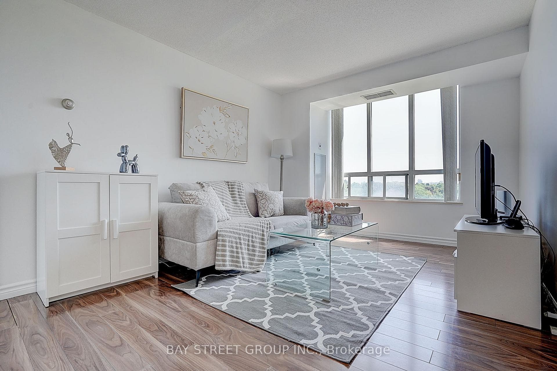 5039 Finch Avenue Unit 709 photo 7