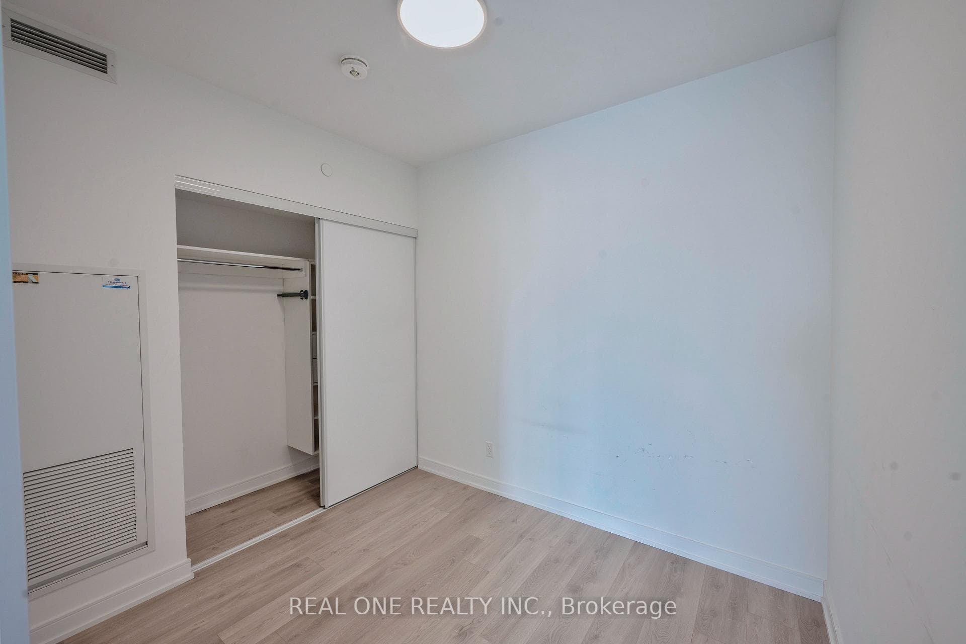 3 Gloucester Street Unit 2913 photo 11