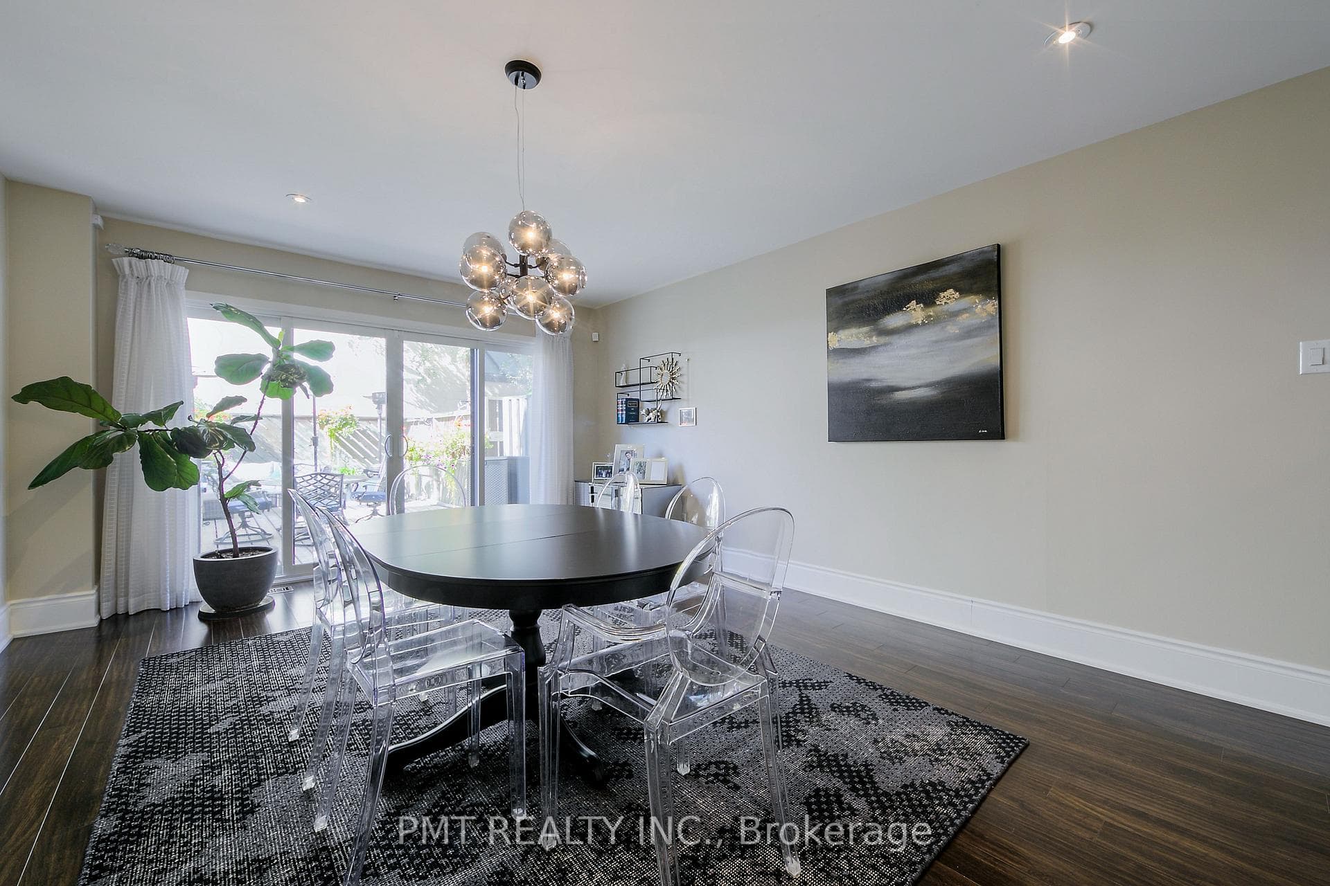 210 Bedford Road photo 36