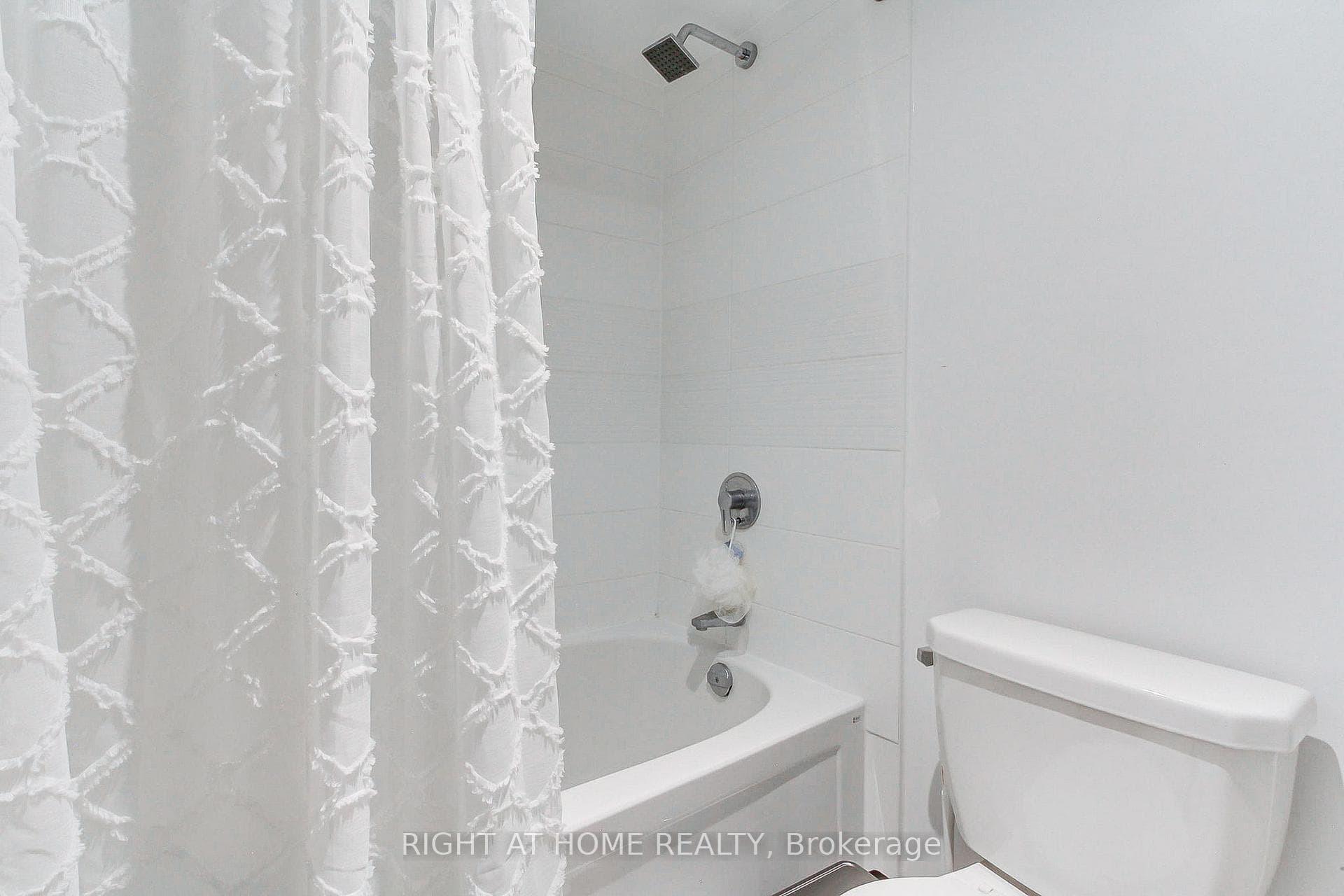 10 Capreol Court Unit 829 photo 24