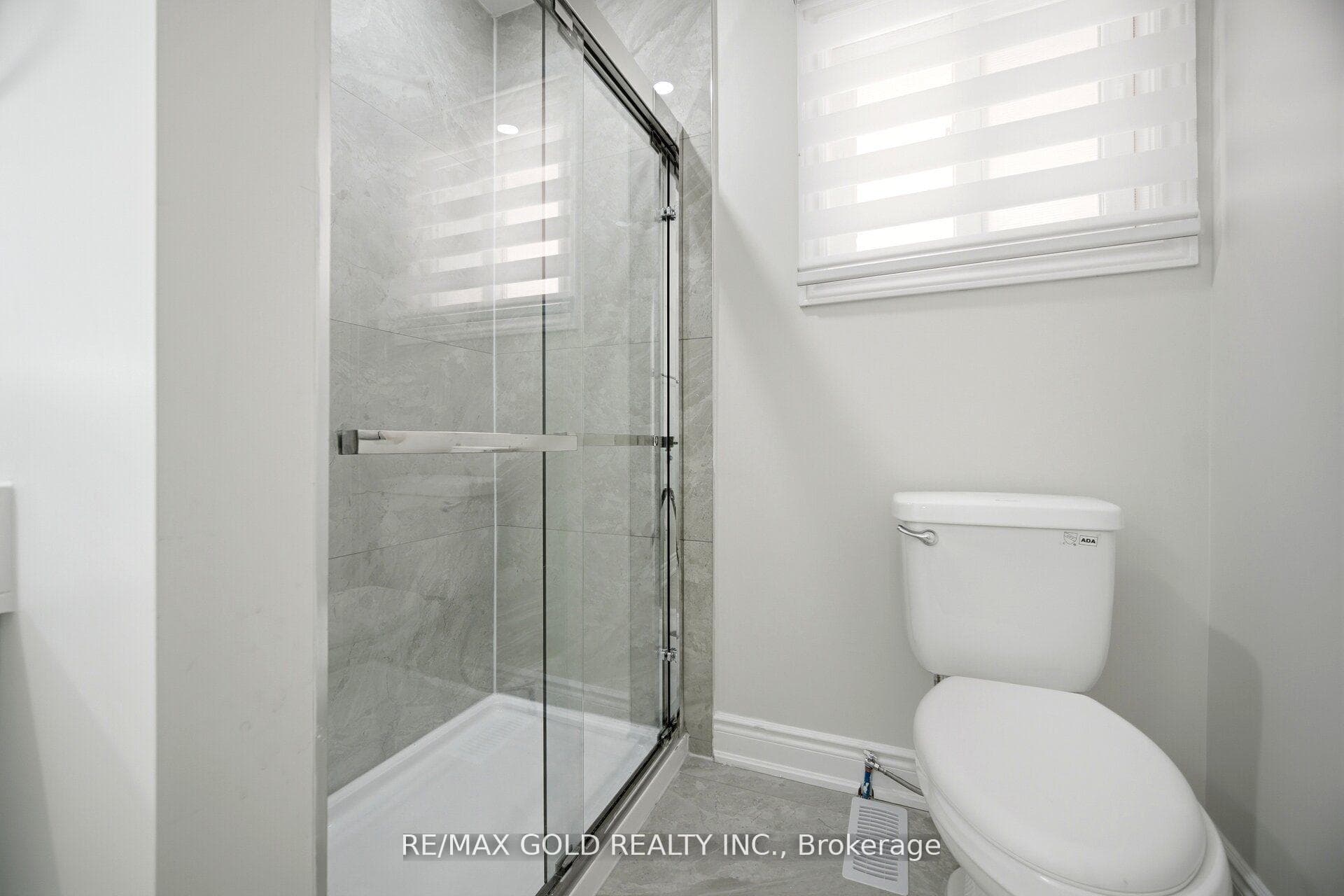 37 Lord Simcoe Drive photo 36