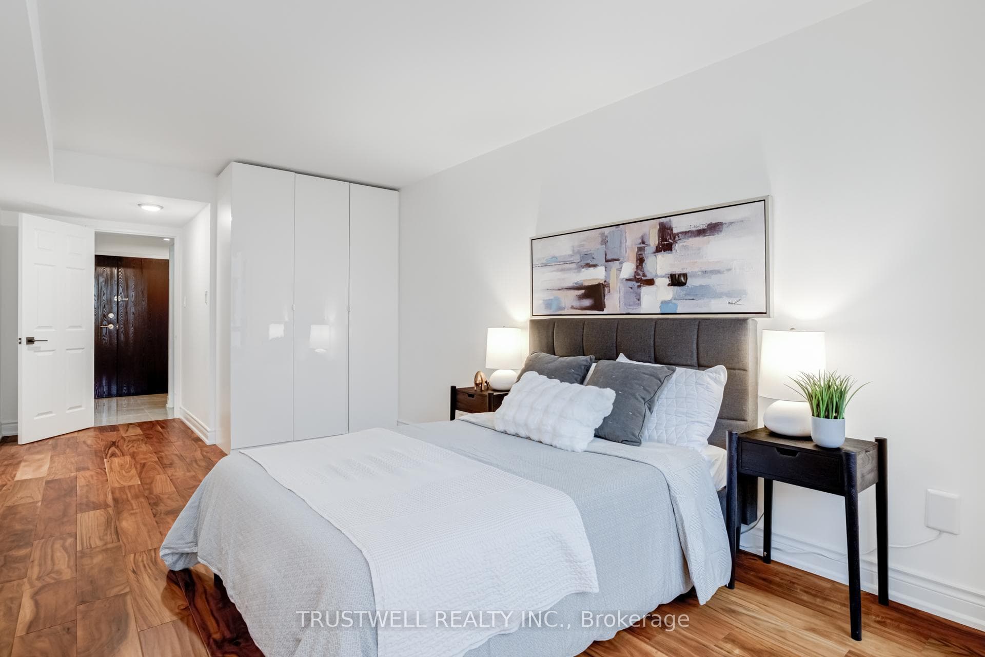 280 Simcoe Street Unit 1102 photo 27