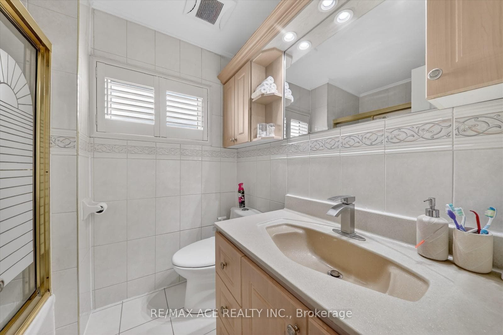 49 Winstanly Crescent photo 33