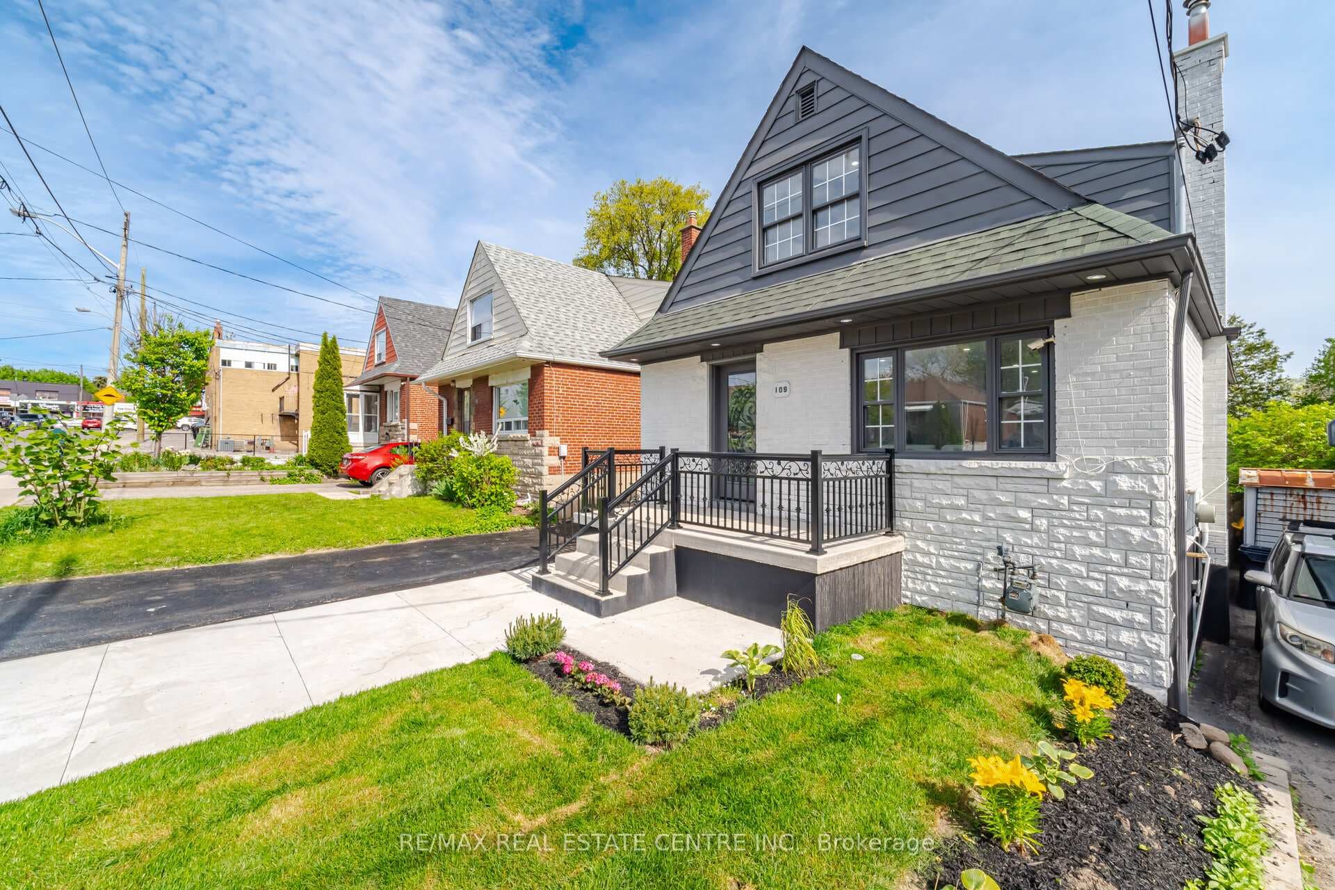 109 Glencrest Boulevard photo 45