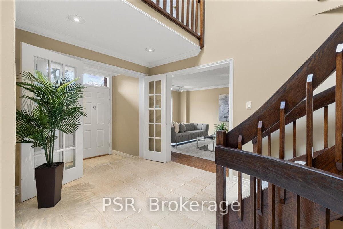 22 Breanna Court photo 5