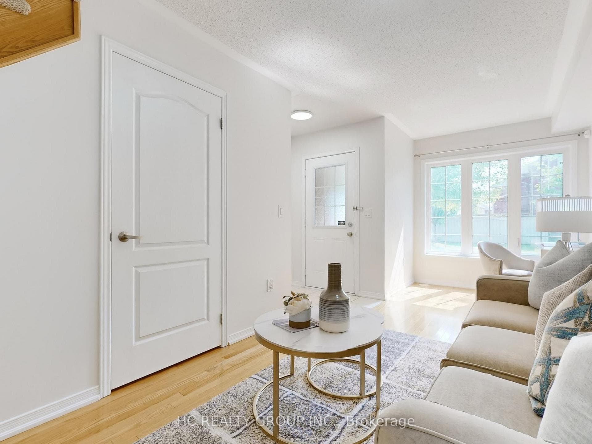 26 Truchard Avenue photo 5