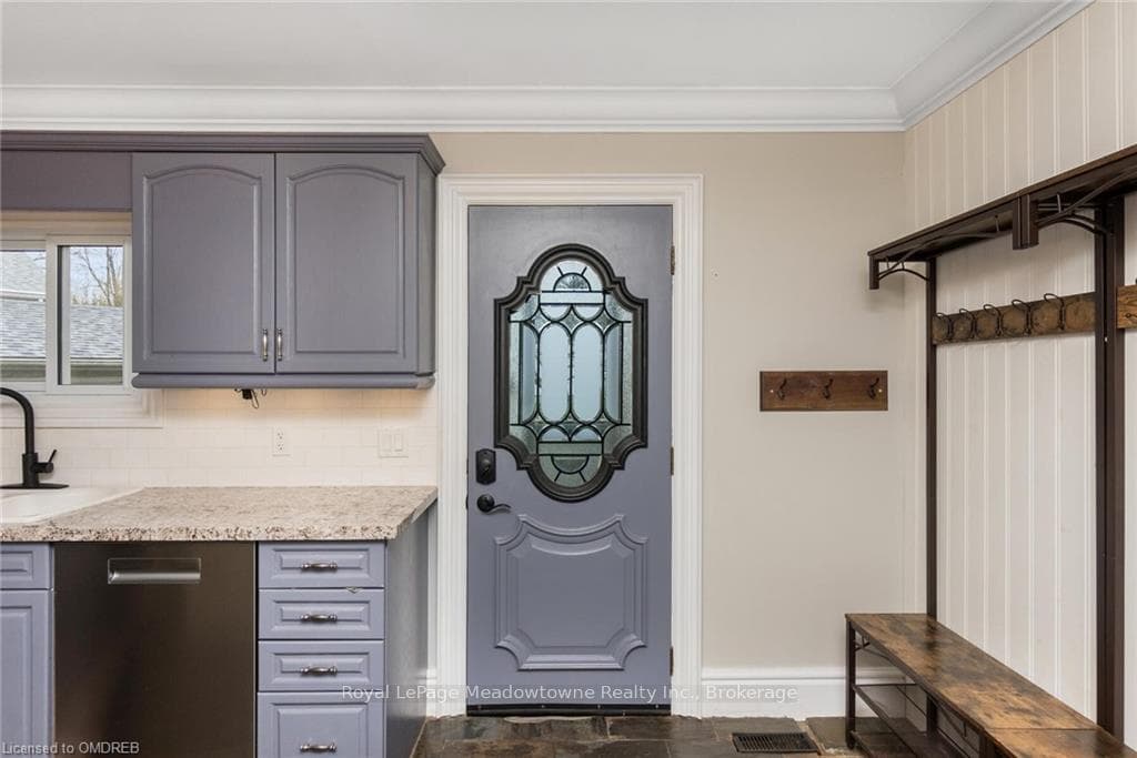 77 GUELPH Street photo 18