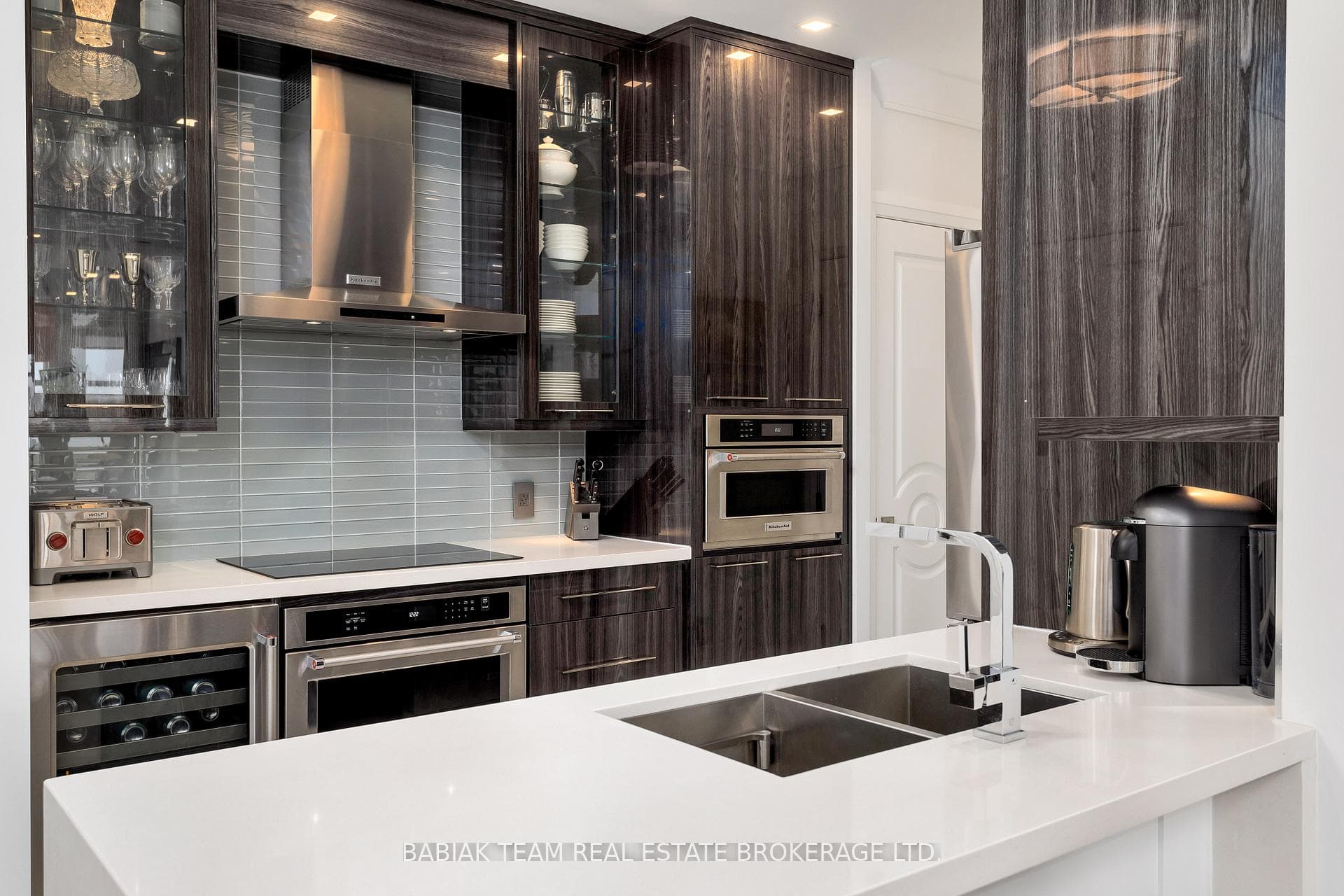 2855 Bloor Street Unit 708 photo 13