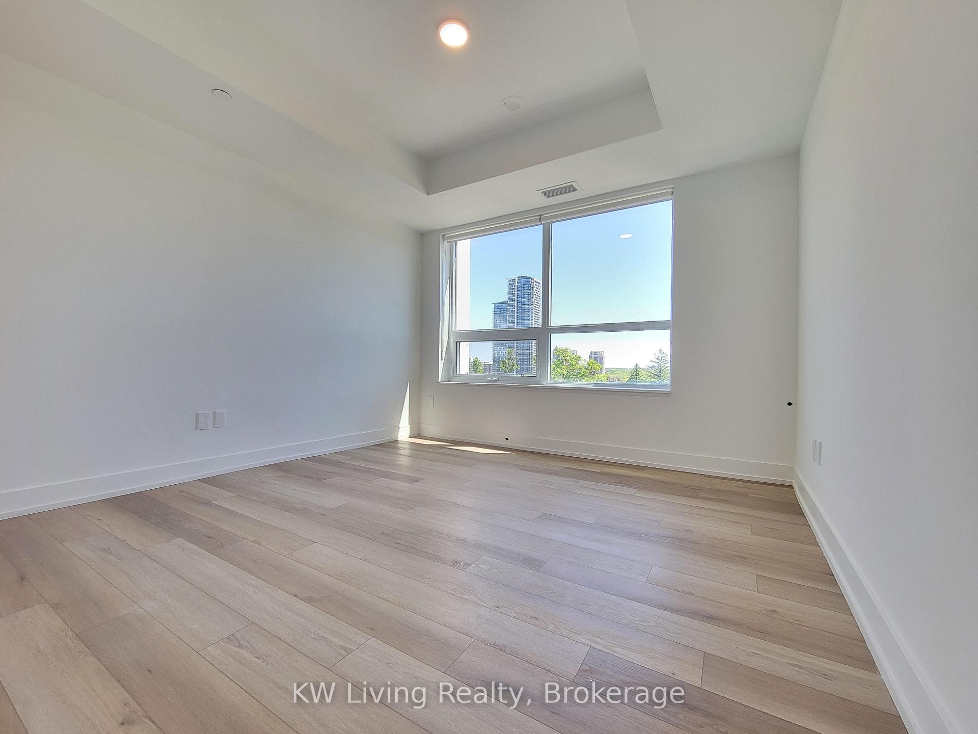 8 Cedarland Drive Unit 819 photo 7