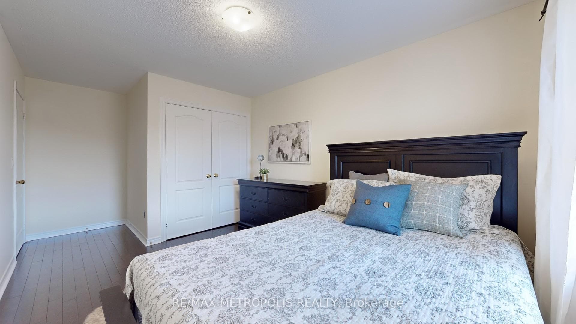 1723 Carousel Drive photo 24