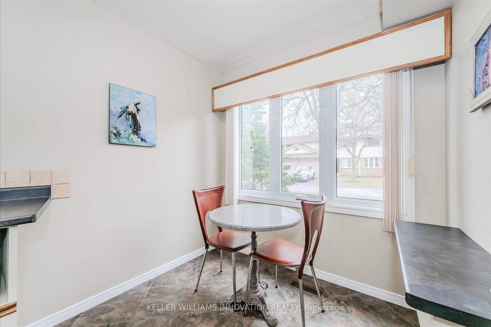 375 Kingscourt Drive Unit 28 photo 11
