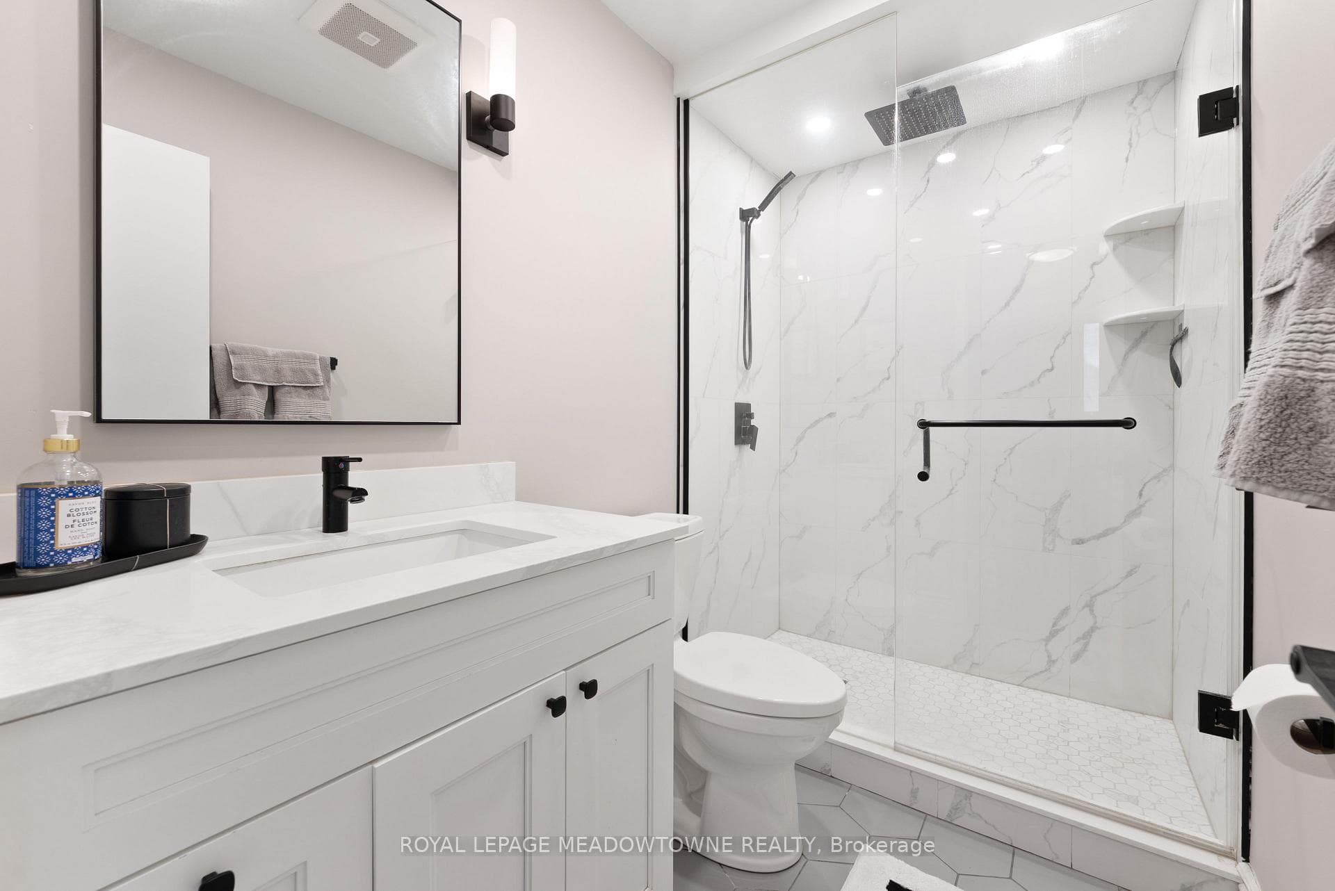 3453 Bertrand Road photo 27