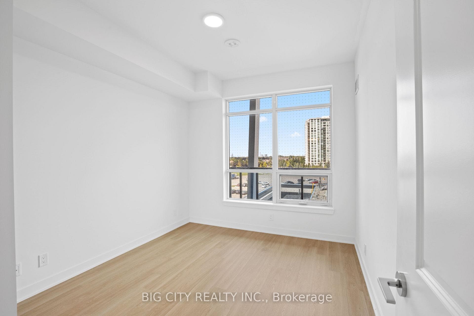 30 Upper Mall Way Unit 317A photo 18