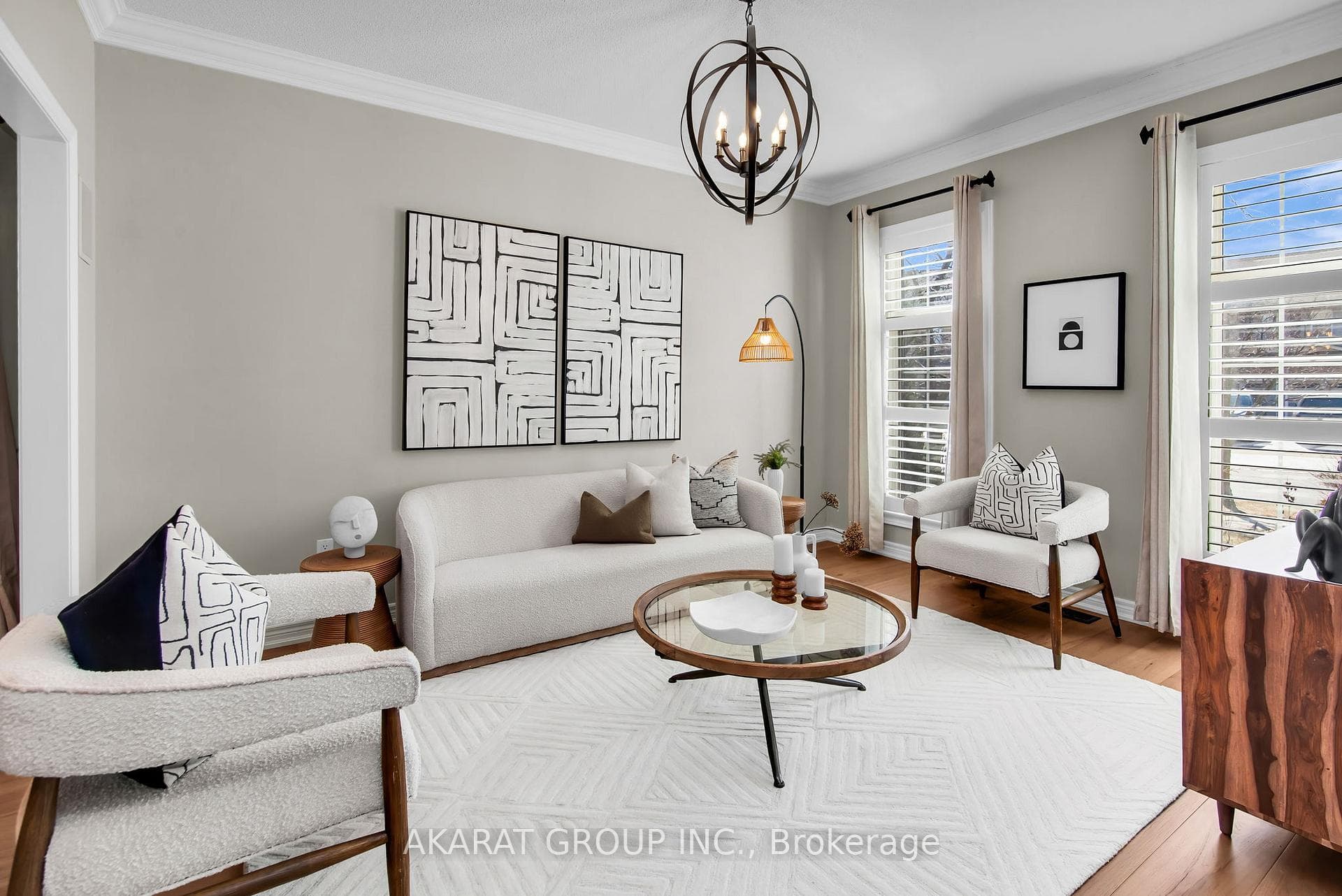 2113 Dalecroft Crescent photo 6