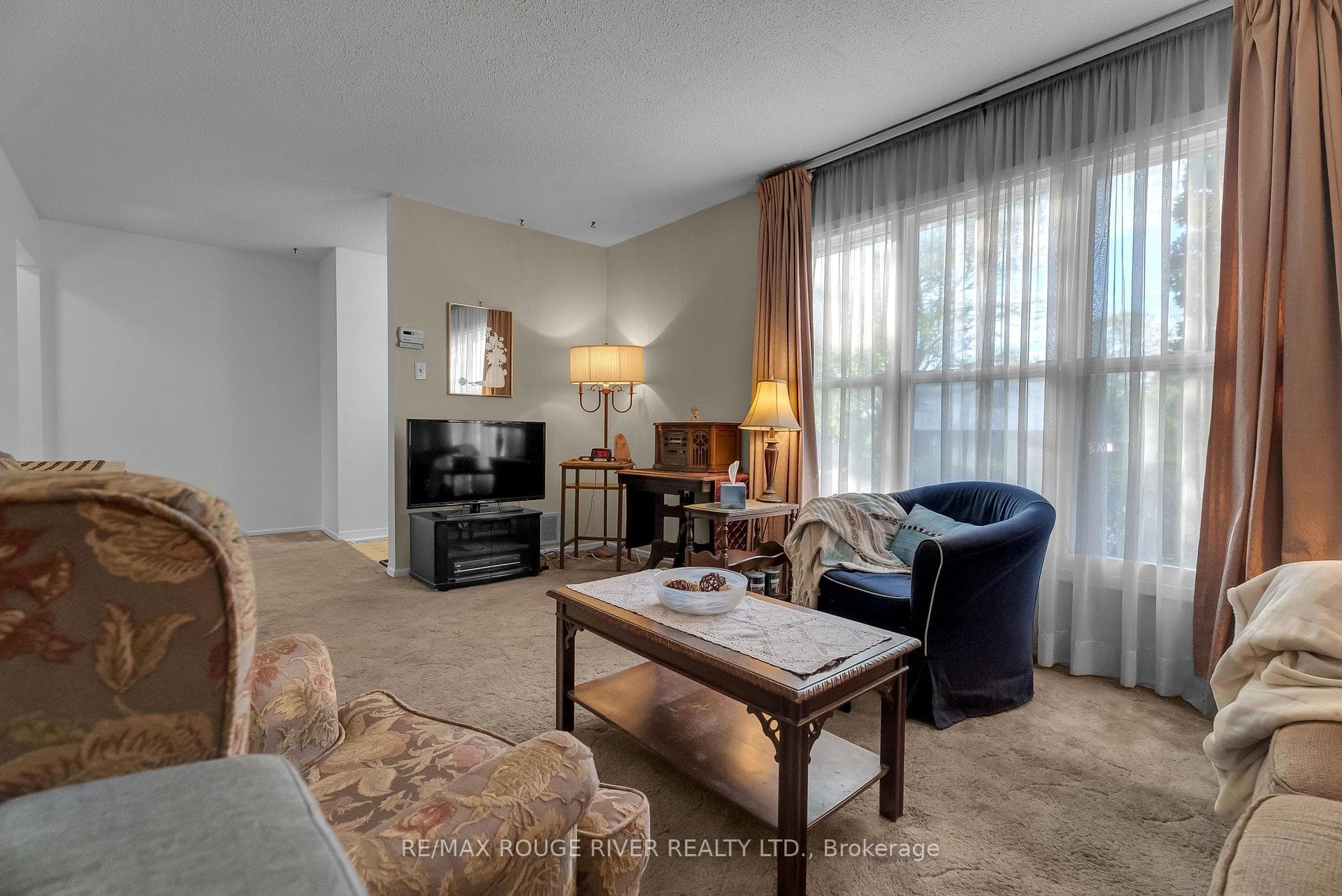 3 Lighthall Crescent photo 13