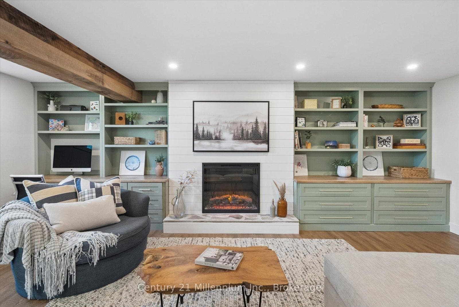4 Blackburn Avenue photo 35