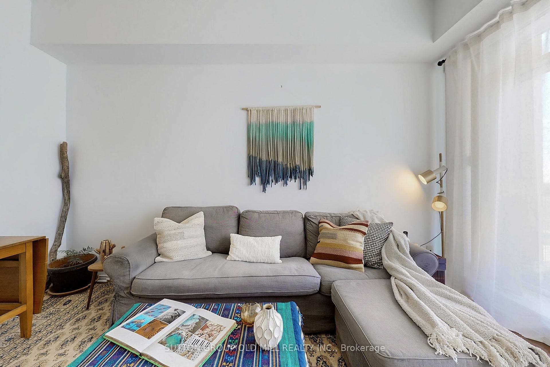 9 Michael Power Place Unit 811 photo 4