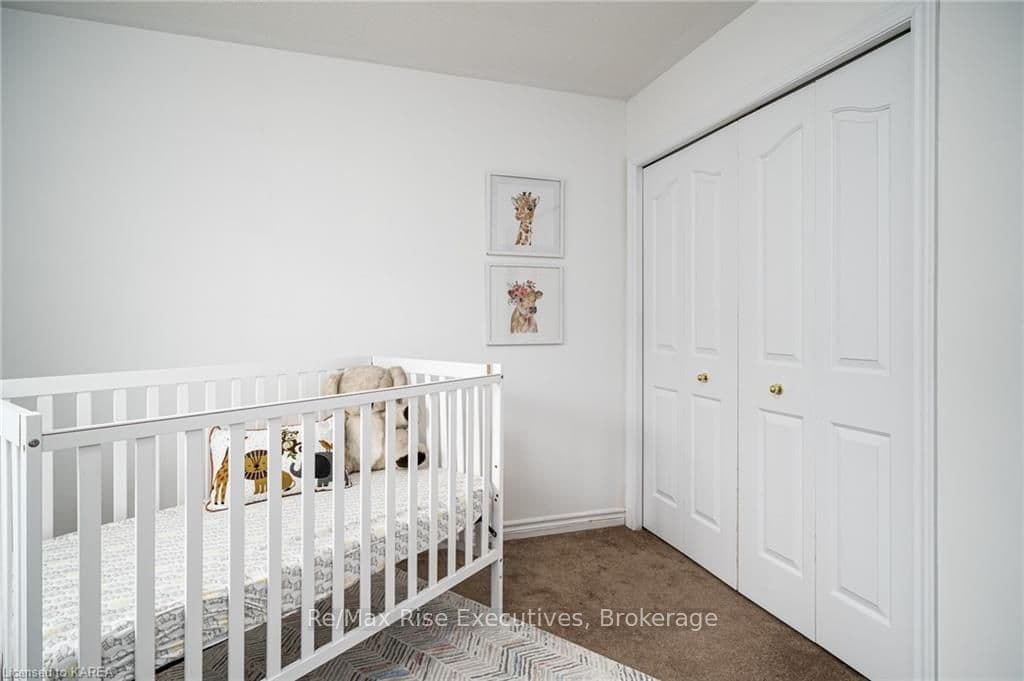 1416 CROSSFIELD Avenue photo 29