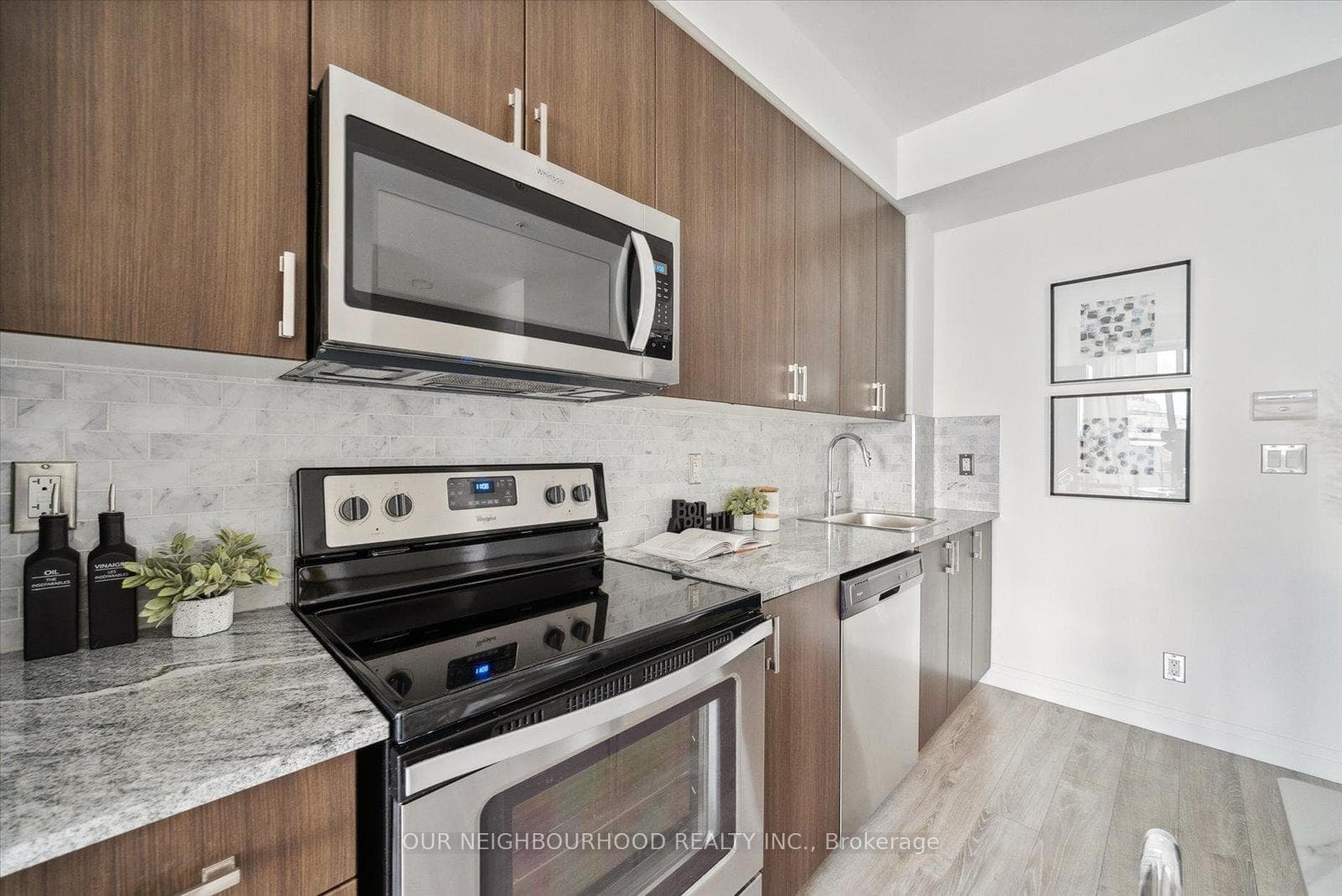 22 East Haven Drive Unit 920 photo 6