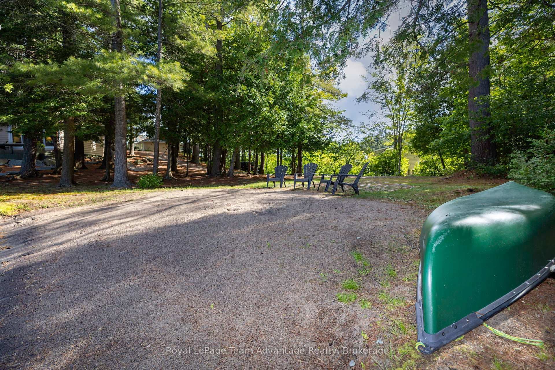Easy access to the lake
