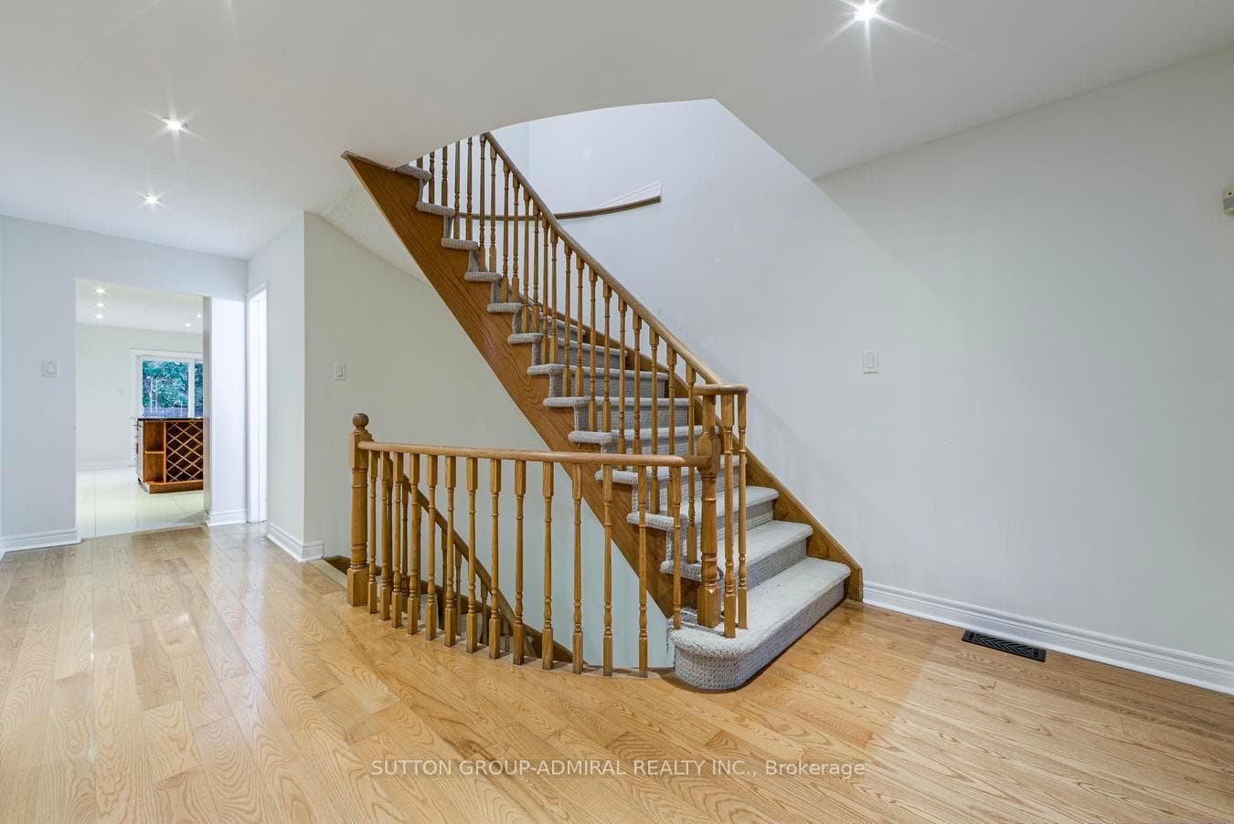 63 Croteau Crescent photo 7