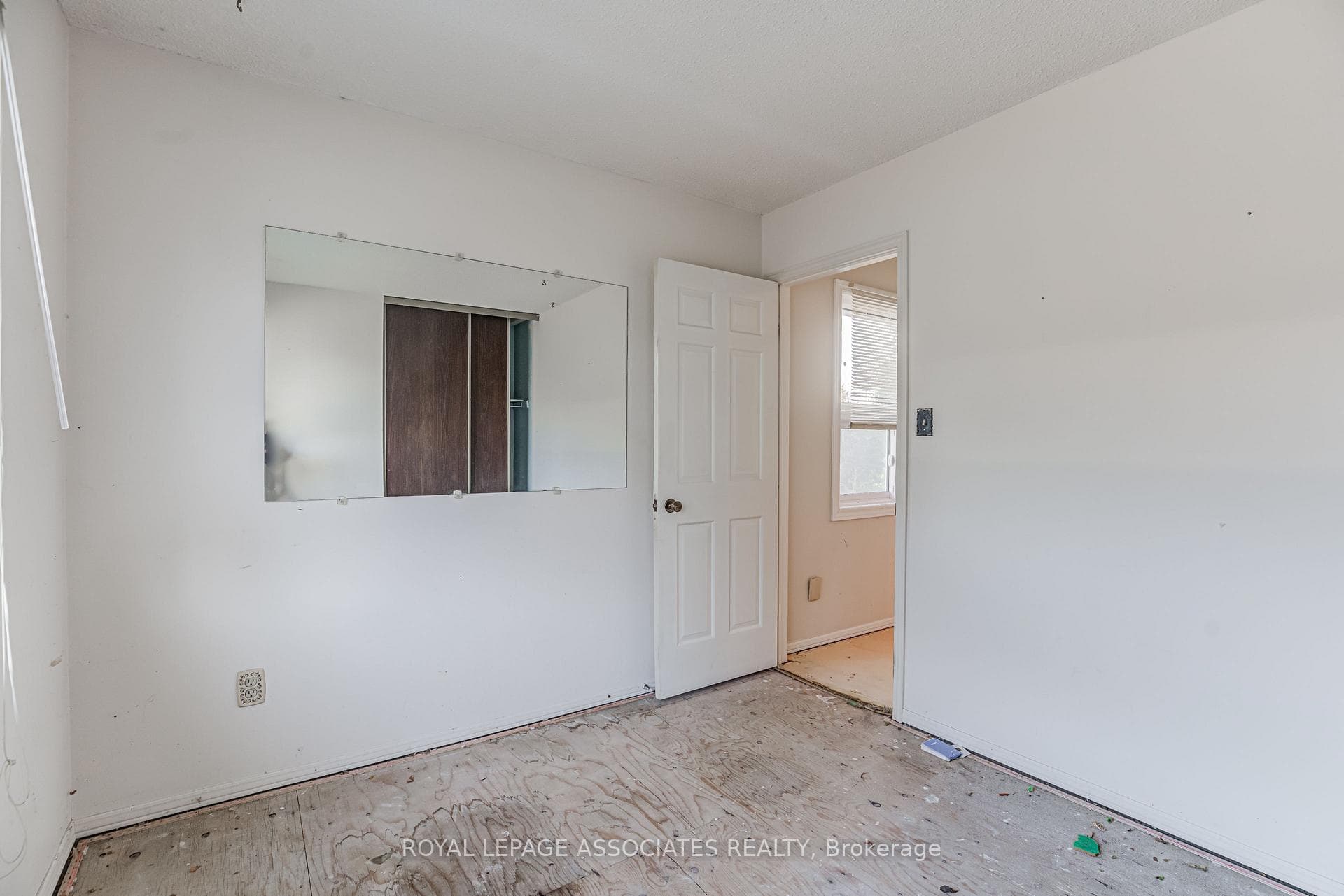 1801 Storrington Street photo 14