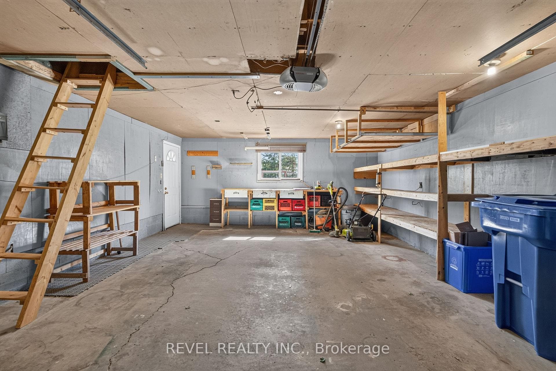 1804 St. Anne Street photo 33