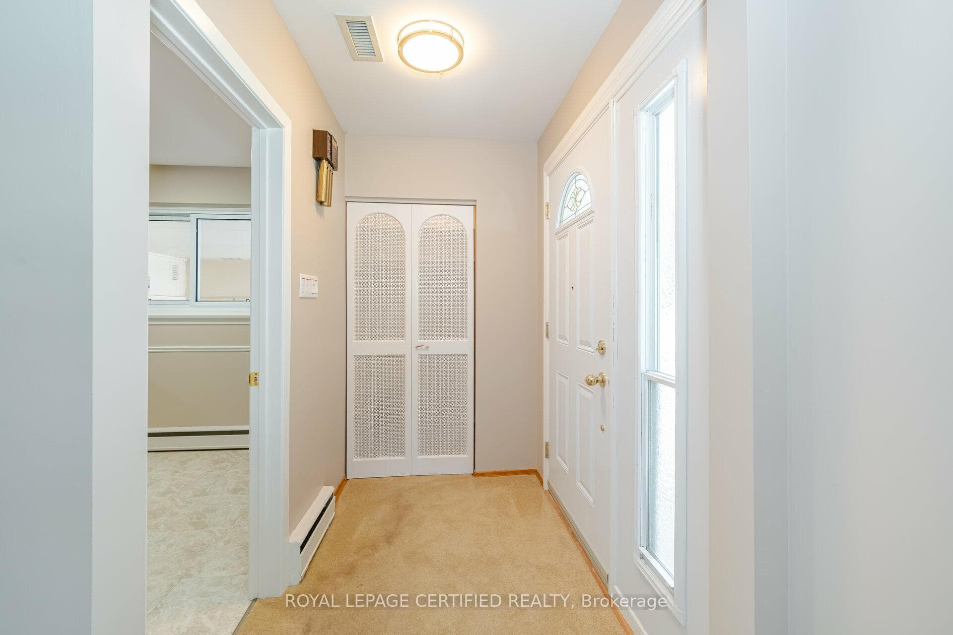14 Ladore Drive photo 9