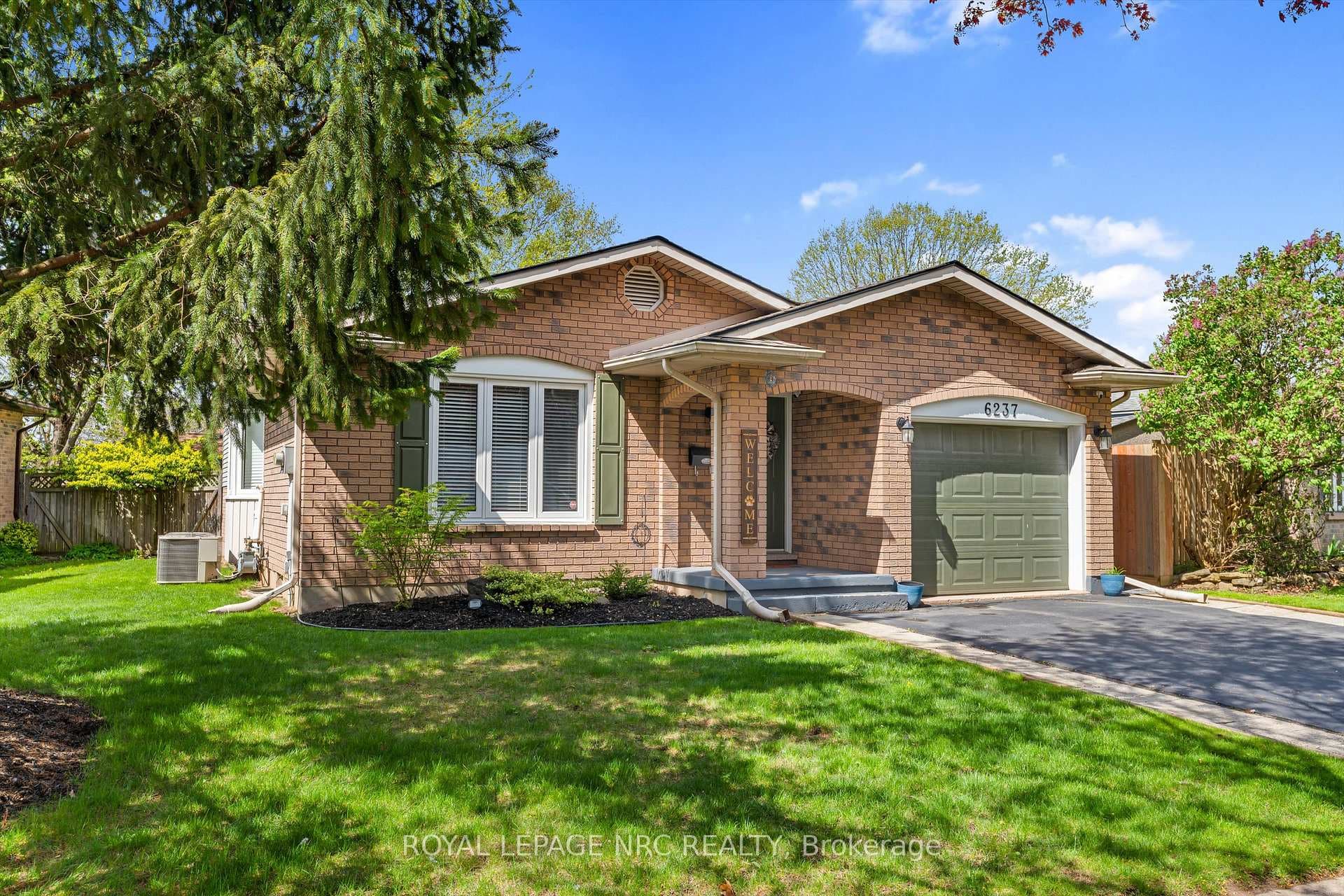 Welcome Home to Delta Drive!
