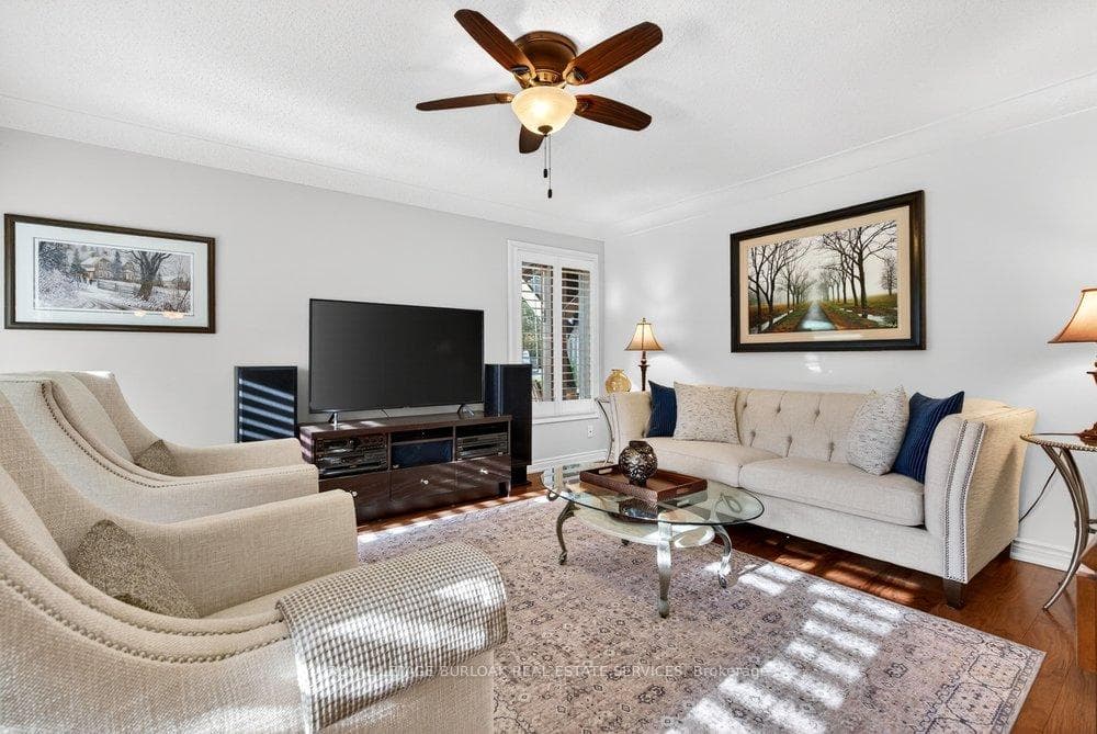 89 Stonegate Drive photo 6