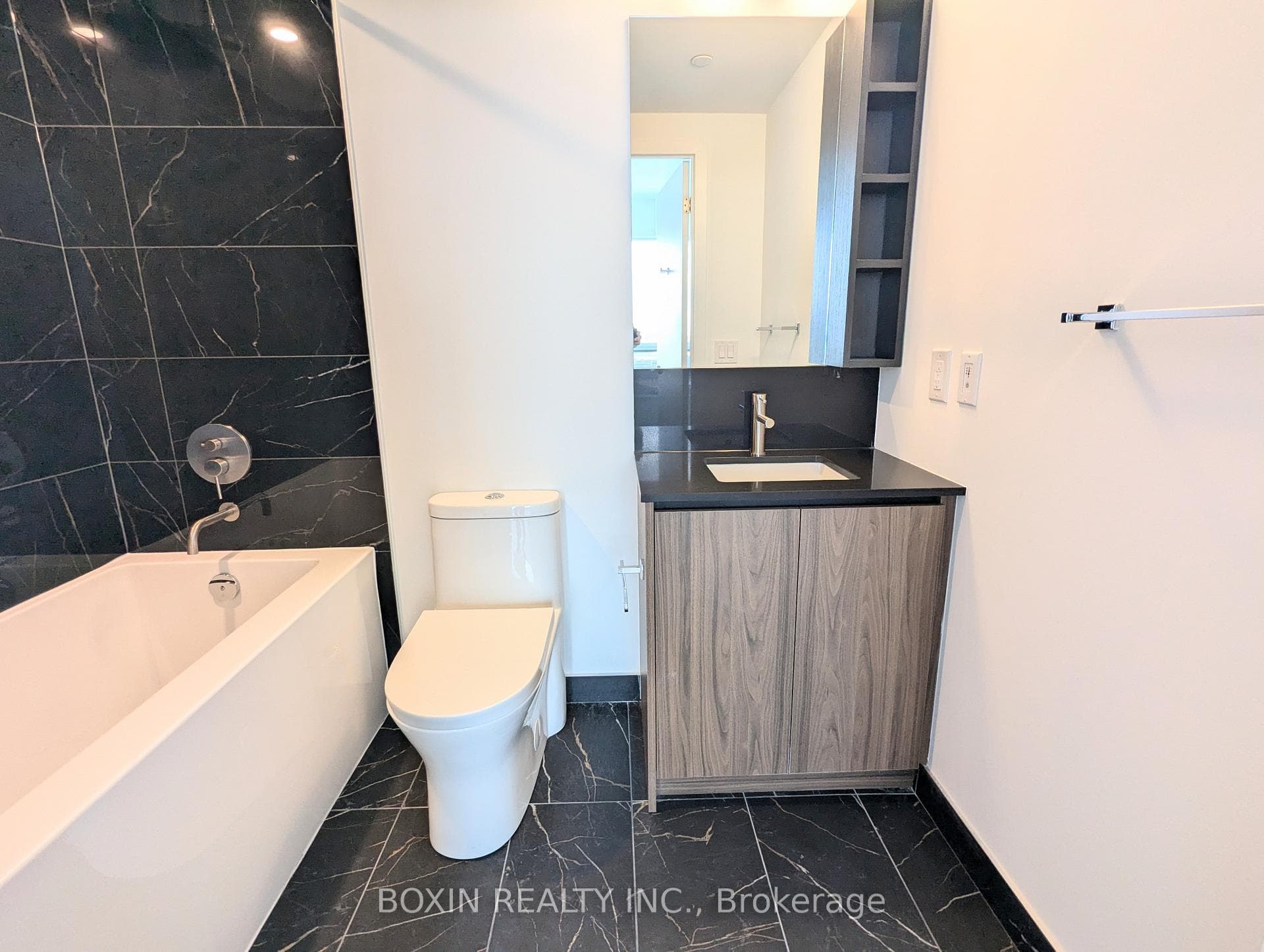 En-suite Bath