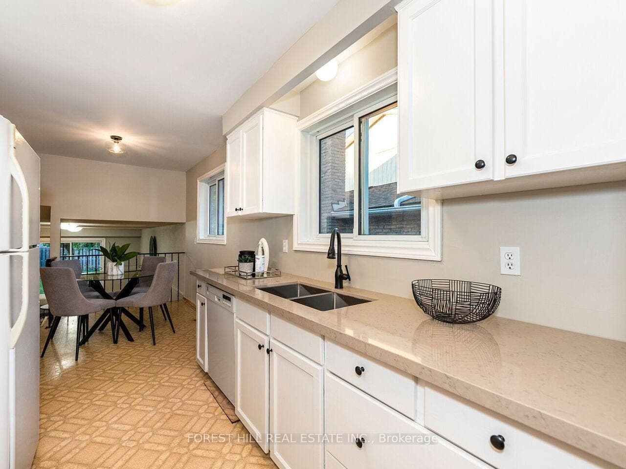 6193 Montevideo Road photo 9