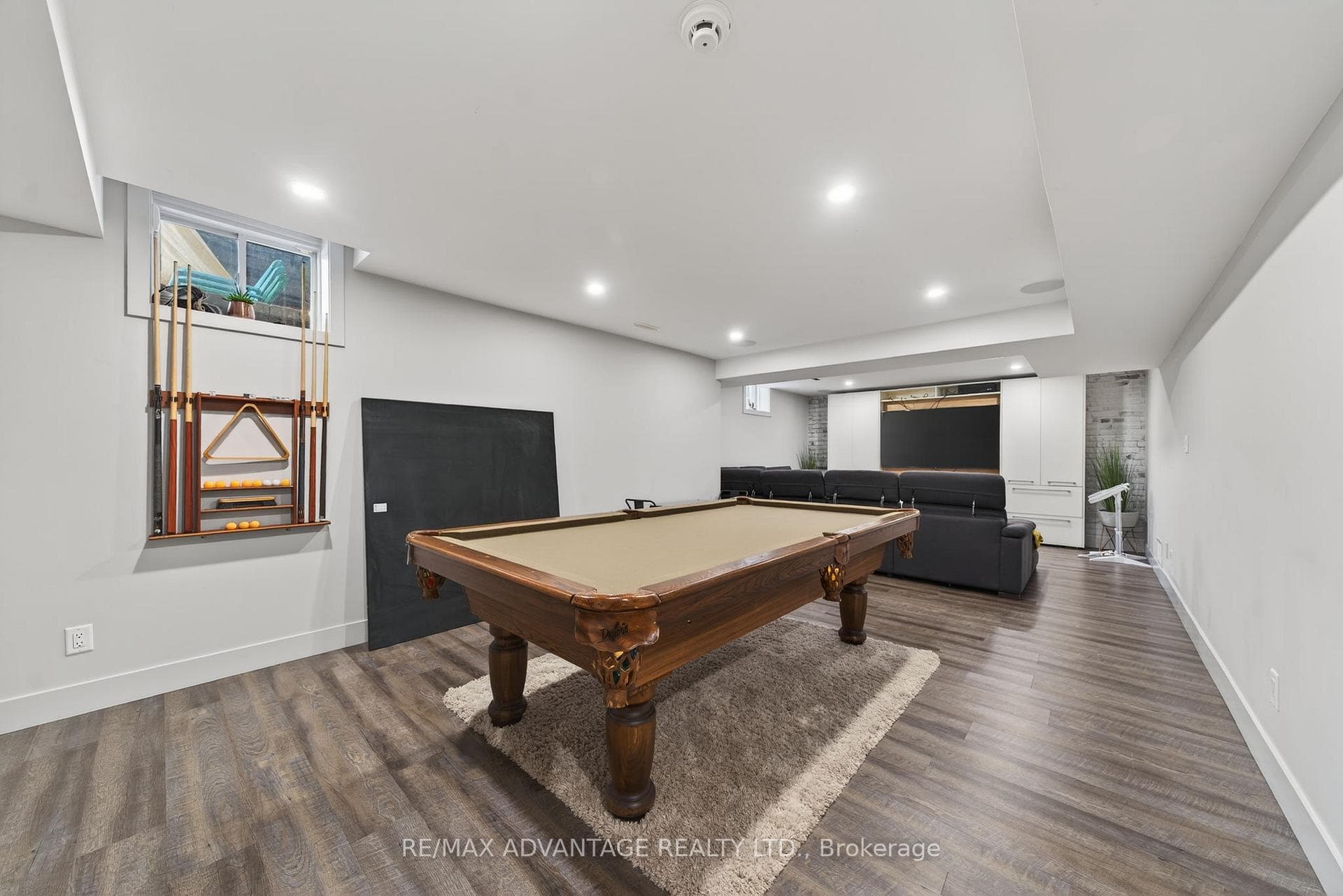 1246 Thornley Street photo 35