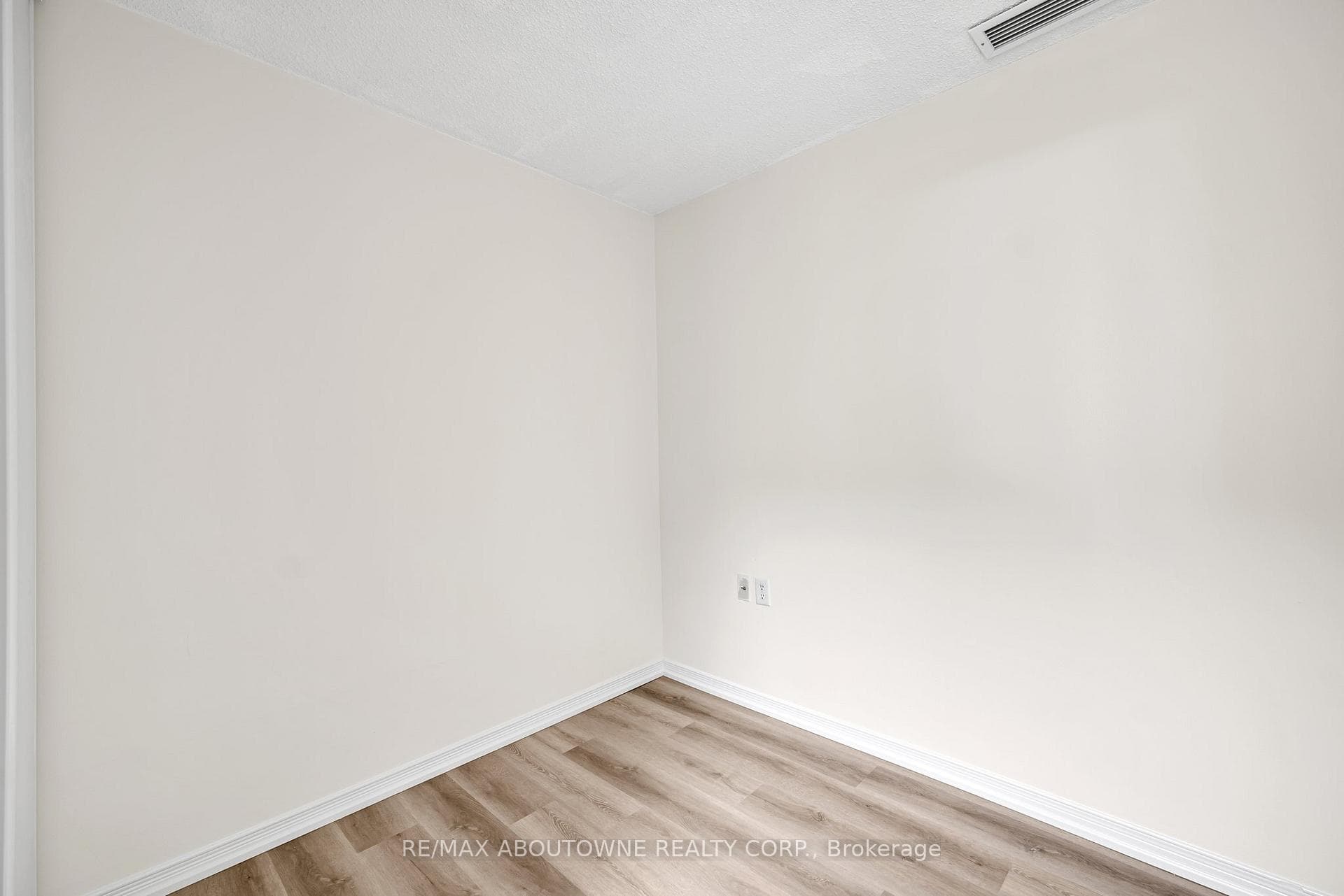 26 Olive Avenue Unit 206 photo 9
