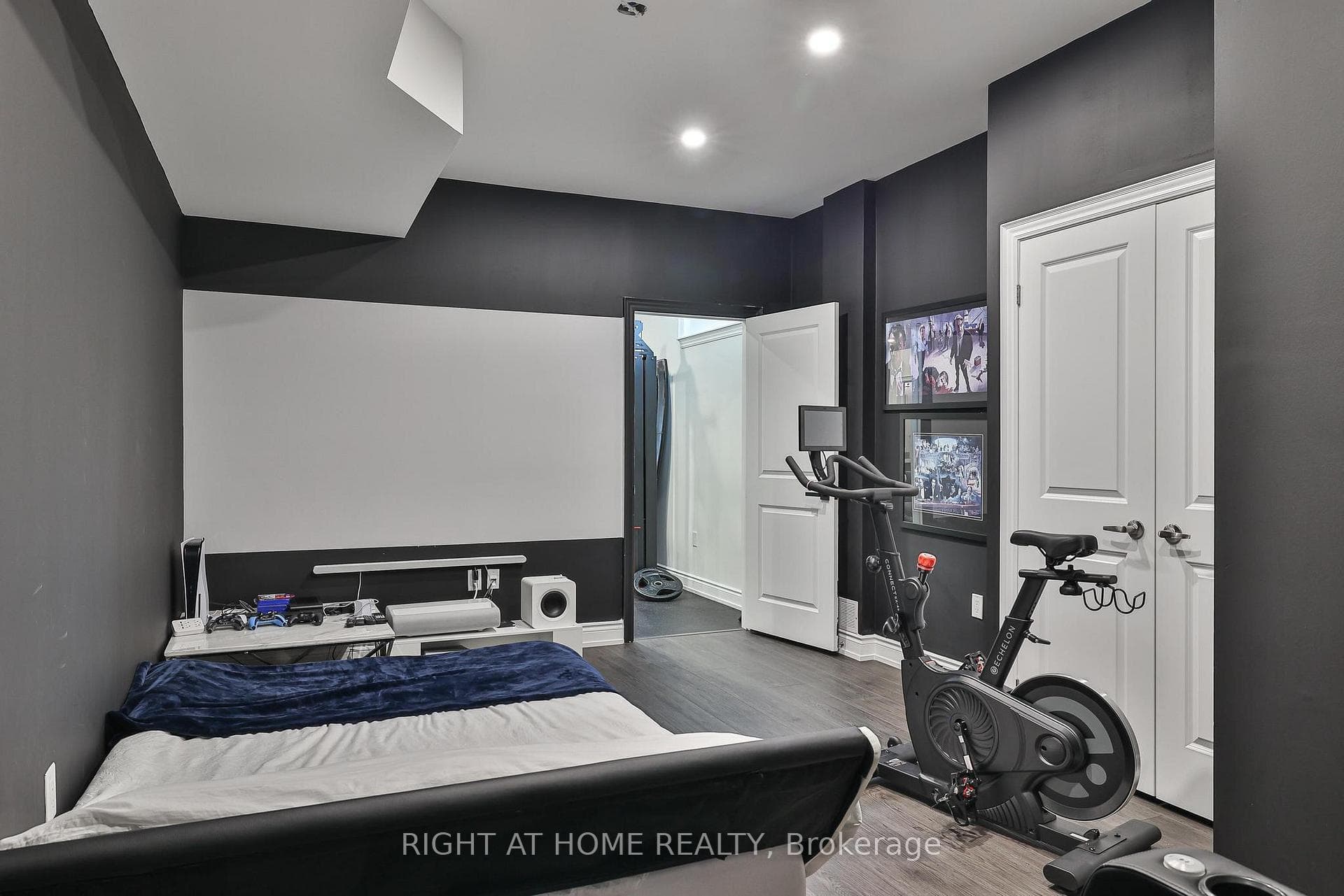 18 Gracedale Drive photo 35