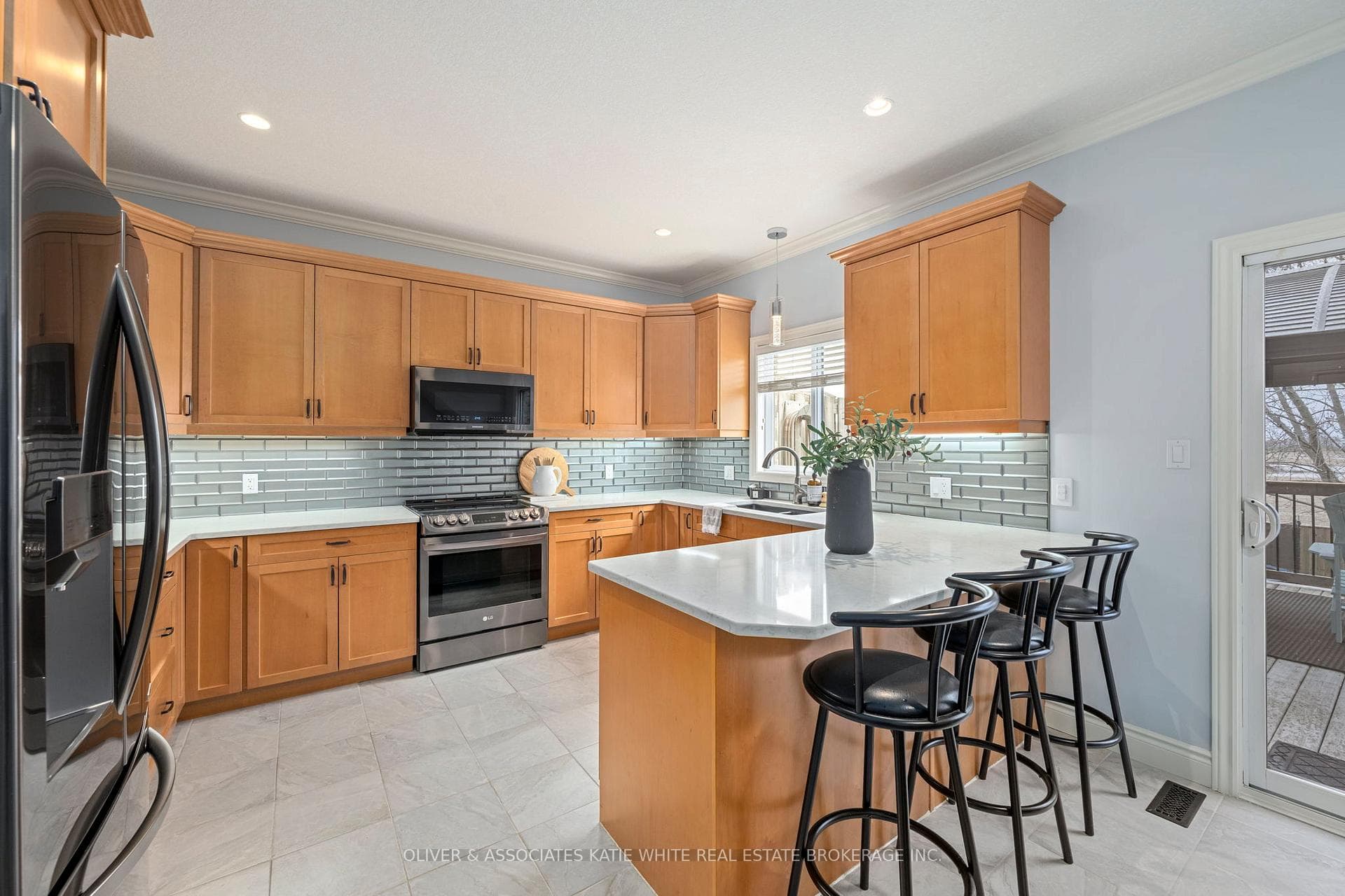 187 Watson Street photo 10