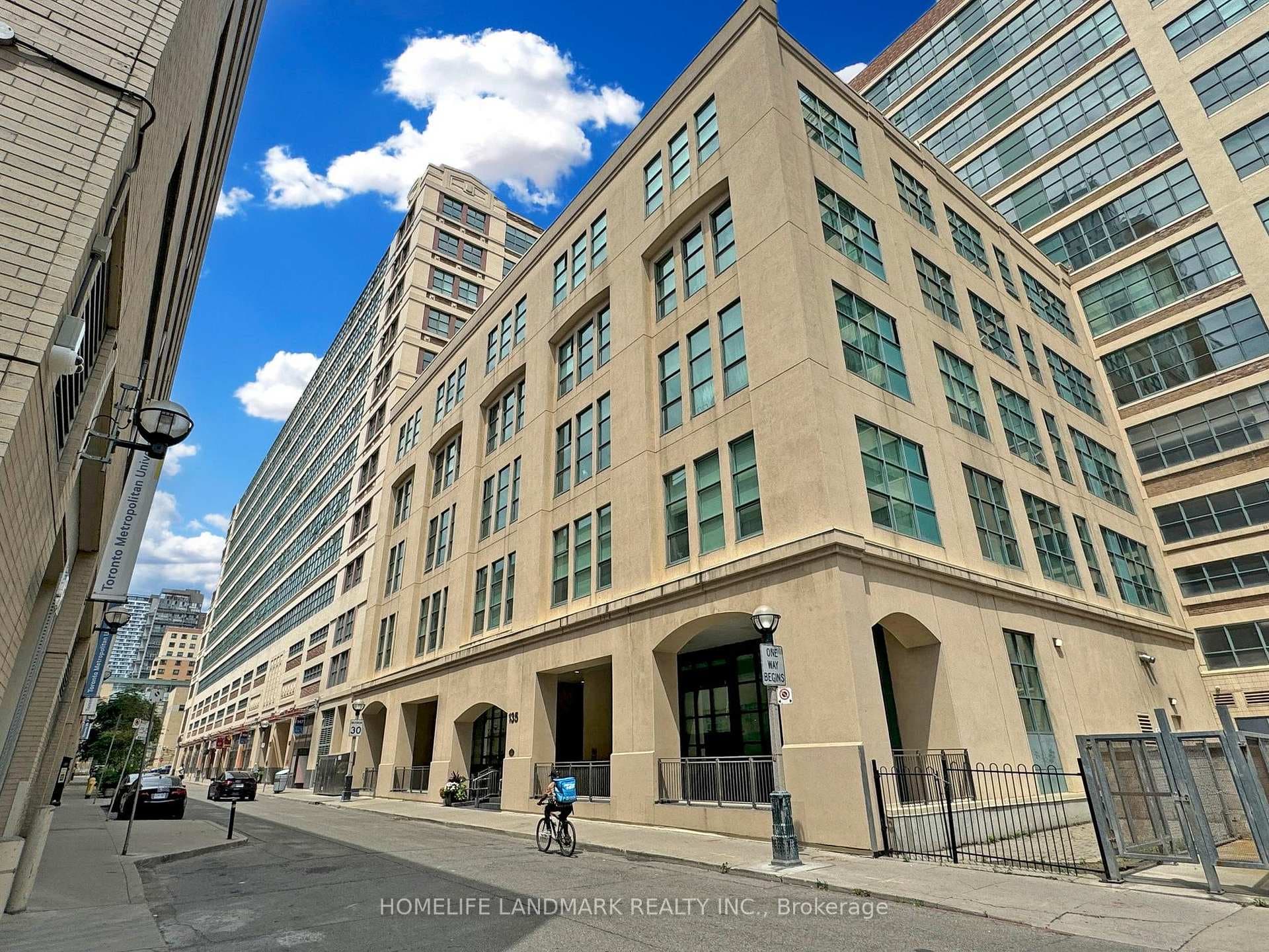 155 Dalhousie Street Unit 1033 photo 1