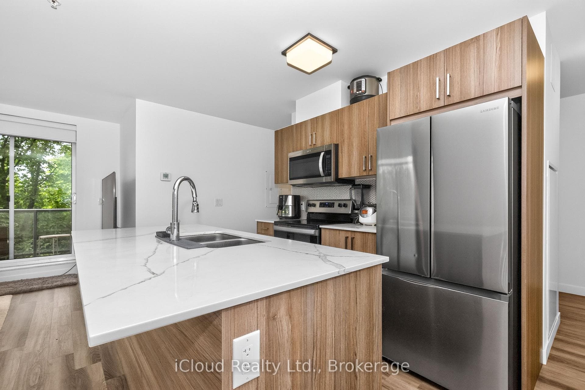479 Charlton Avenue Unit 307 photo 8